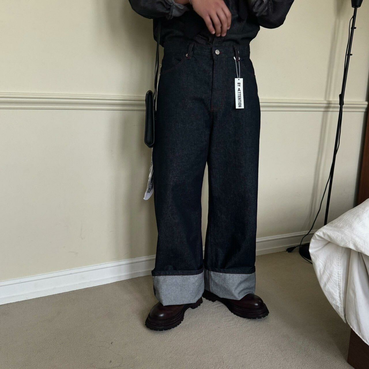 淨色鬆身牛仔褲 BY ATTENTION-322P