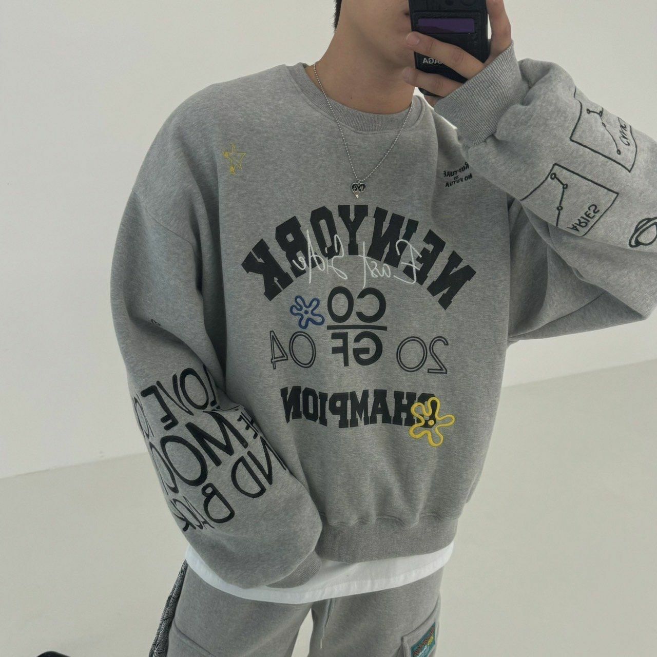 英文字圖案衛衣 BY ATTENTION-325T