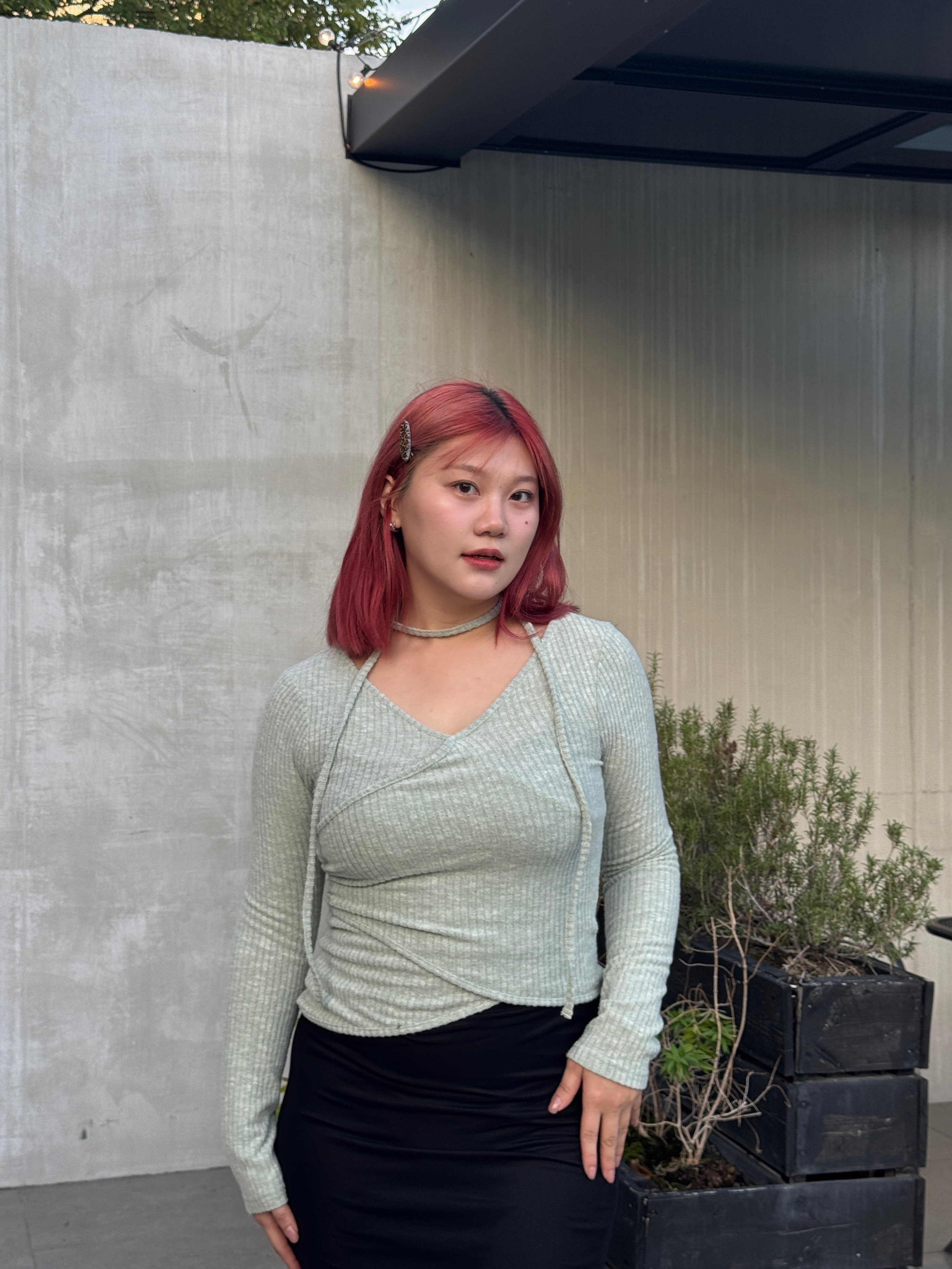 現貨A7莫內印象 設計感交叉綠綁帶上衣