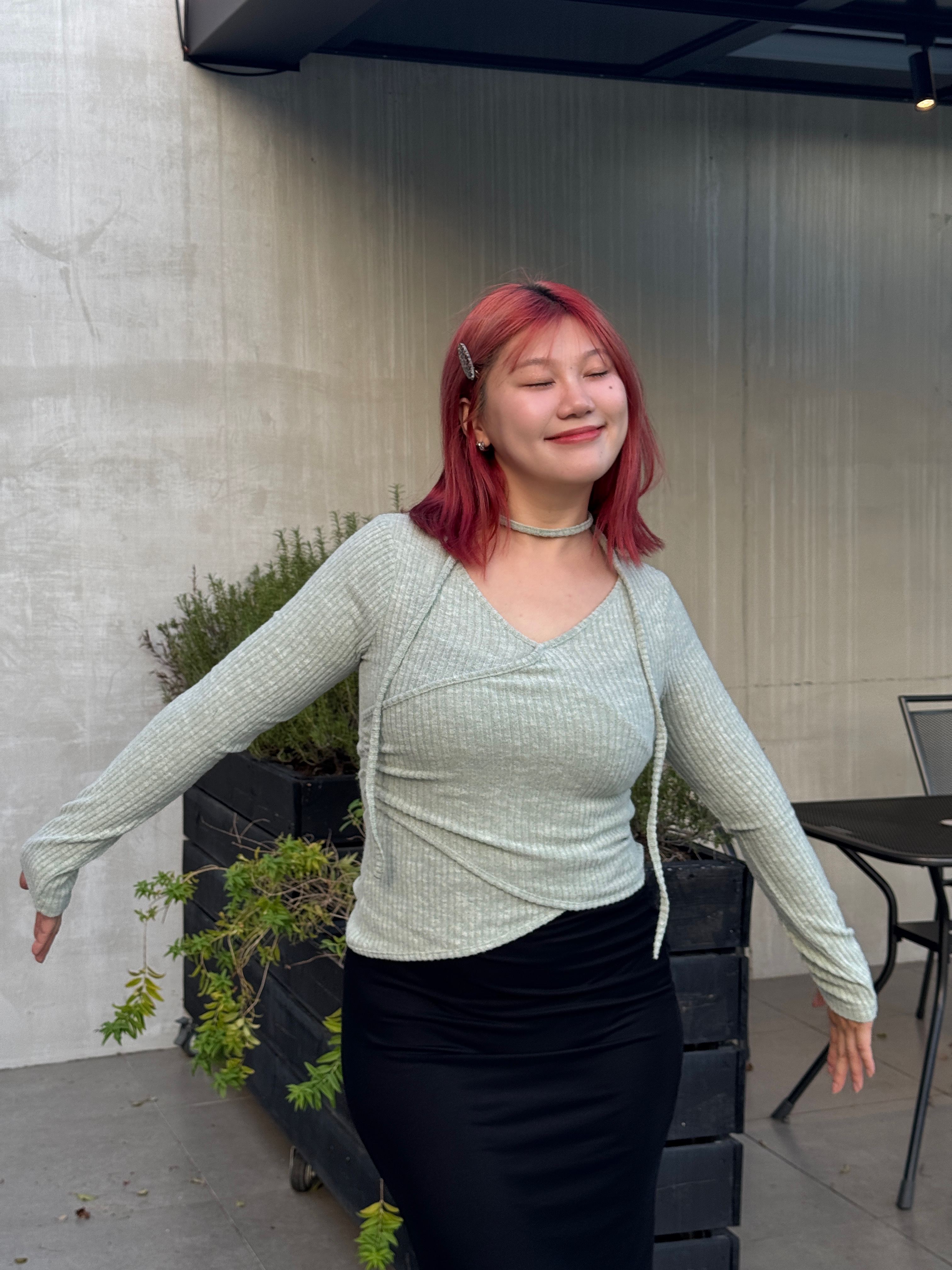 現貨A7莫內印象 設計感交叉綠綁帶上衣