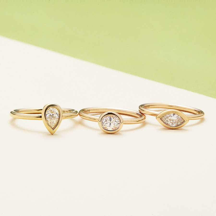 環抱系列 | 44份梨形鑽石戒指