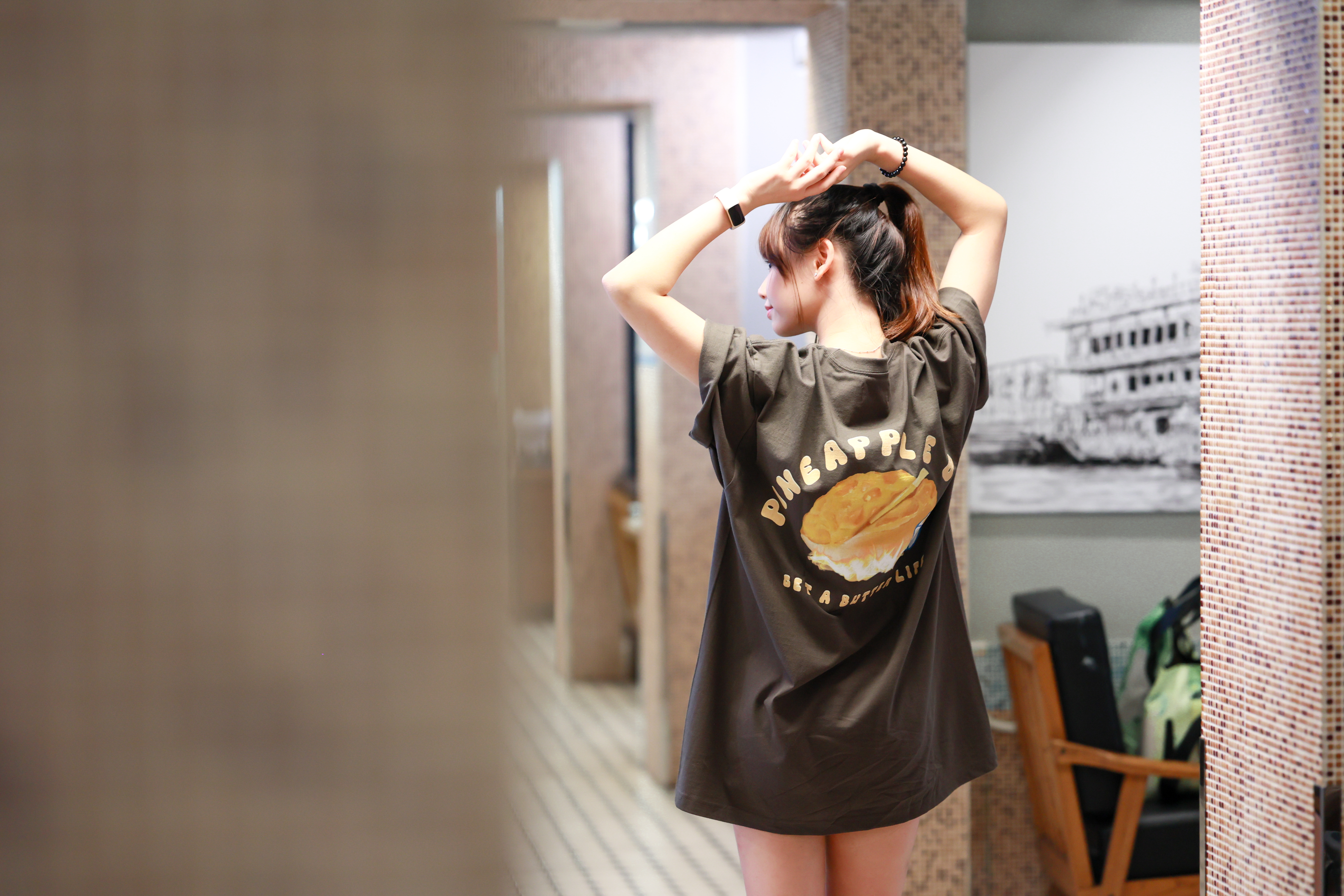 奀記 菠蘿油 t-shirt-加大碼