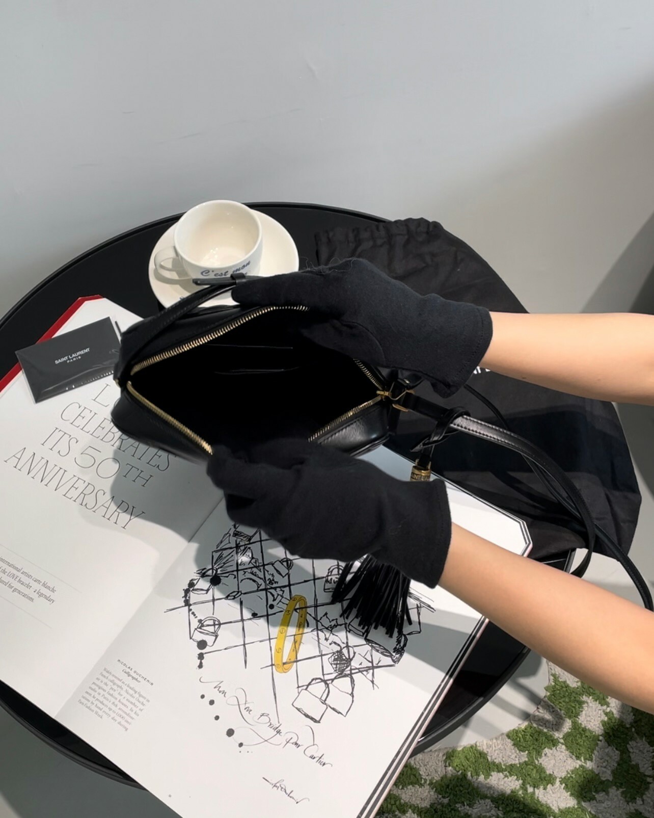 YSL｜LOU 流蘇相機包 黑金