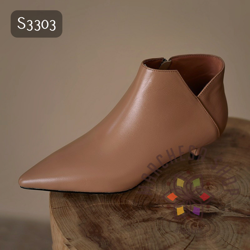 S3303 - 純色純頭層牛皮側V口低跟踝靴