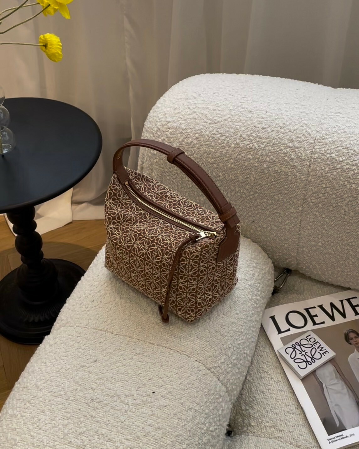 LOEWE｜CUBI 小號飯盒包 焦糖色