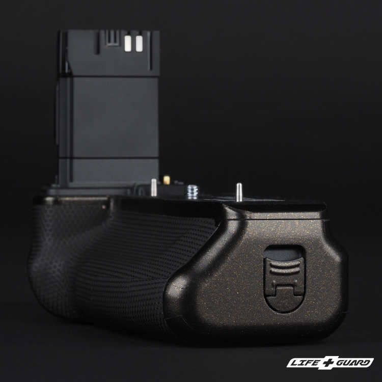 Canon BG-R20 貼膜展示圖，LIFE+GUARD 設計風格
