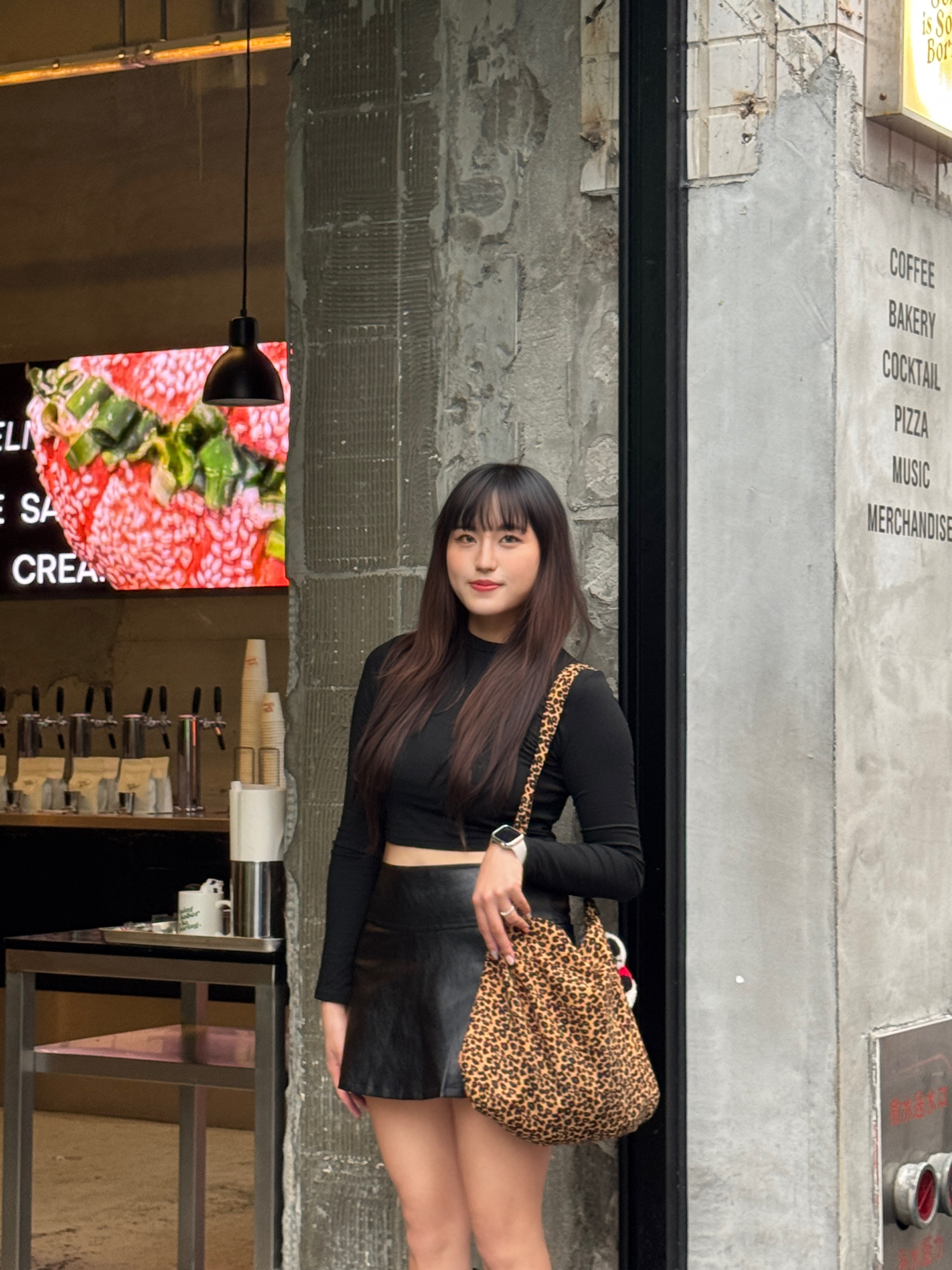 現貨D2微辣主義 開叉皮短裙