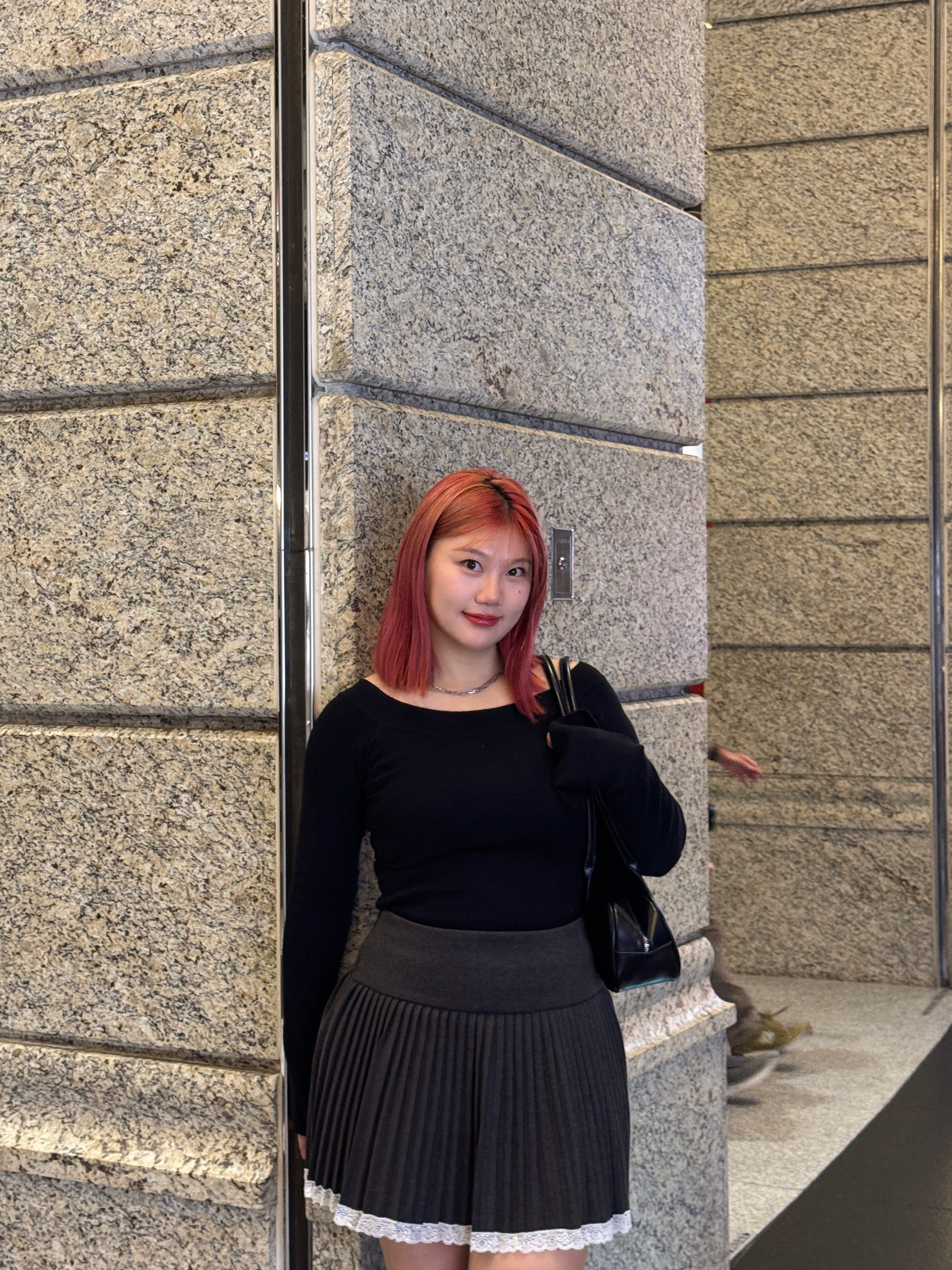 D3守護甜心 秋冬的絨絨蕾絲細百褶裙（黑/灰）