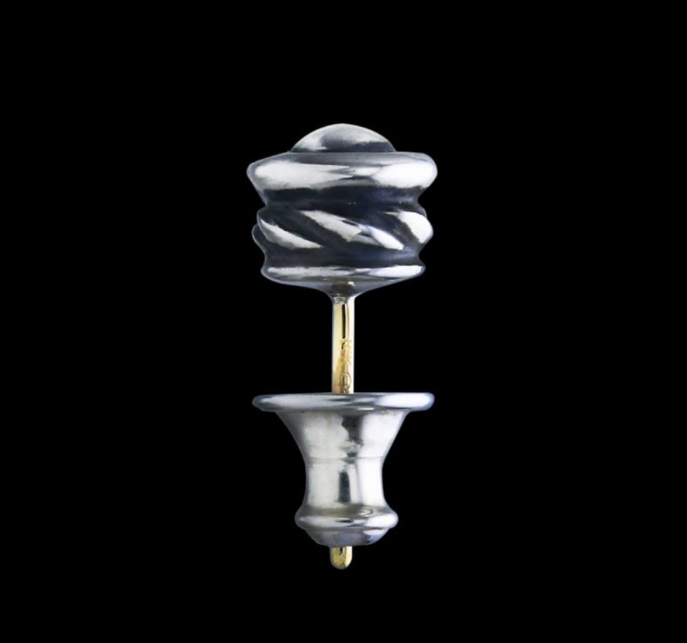 Mating flight Carved Stud Earring*