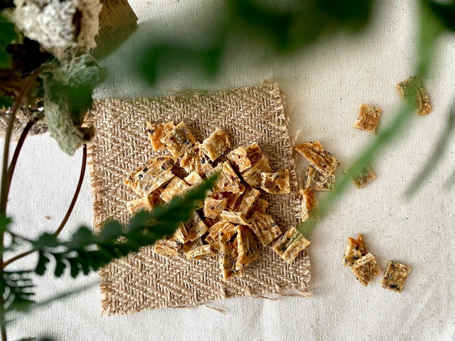 沾到毛了｜五行雞肉酥