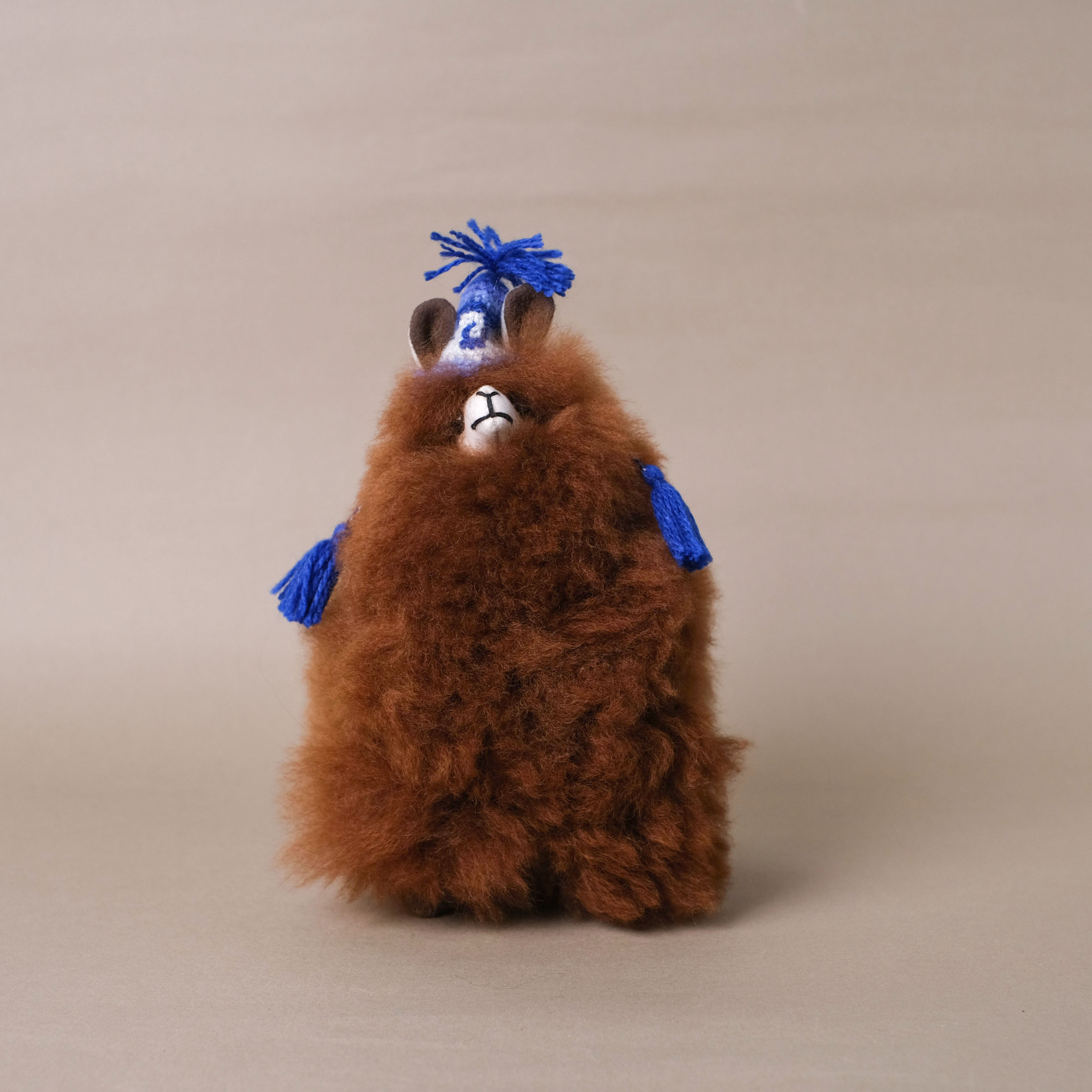 羊駝毛絨擺飾｜毛帽羊駝－棕－20cm｜秘魯