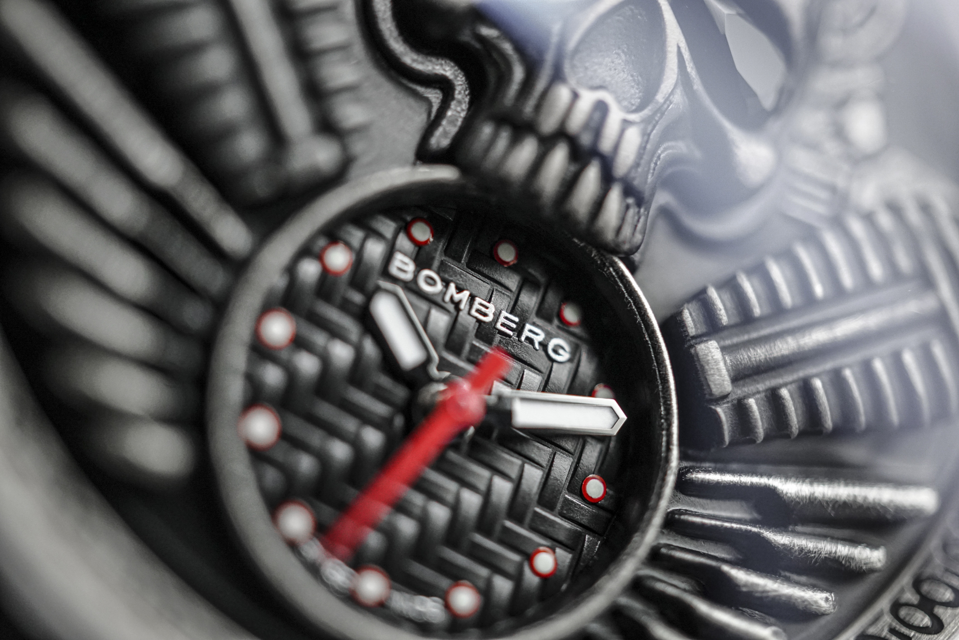 BOMBERG 炸彈錶 BOLT-68 NEO 系列 Storm Rider-風暴騎士