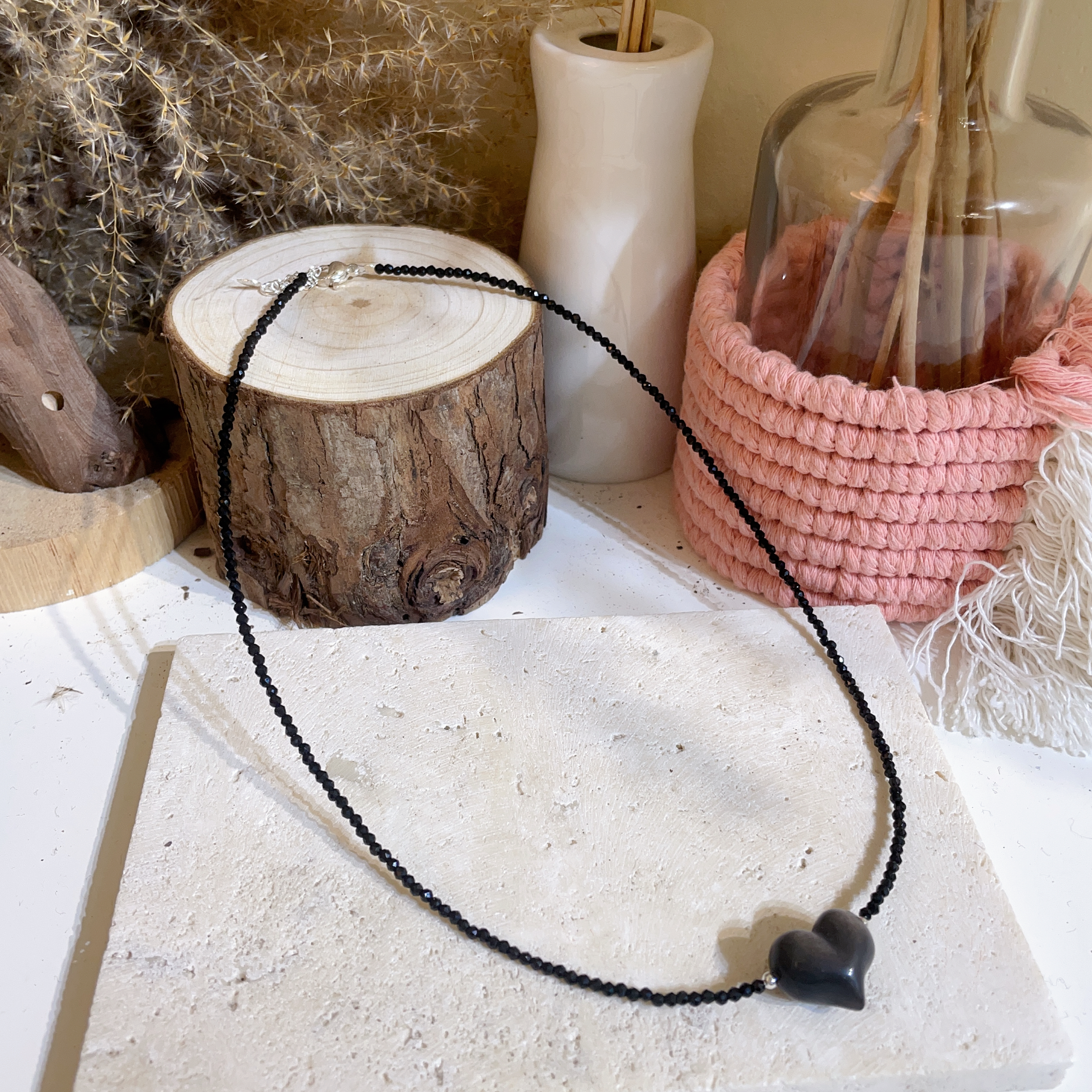 銀曜石心心拼黑尖晶切割頸鏈 (49cm)