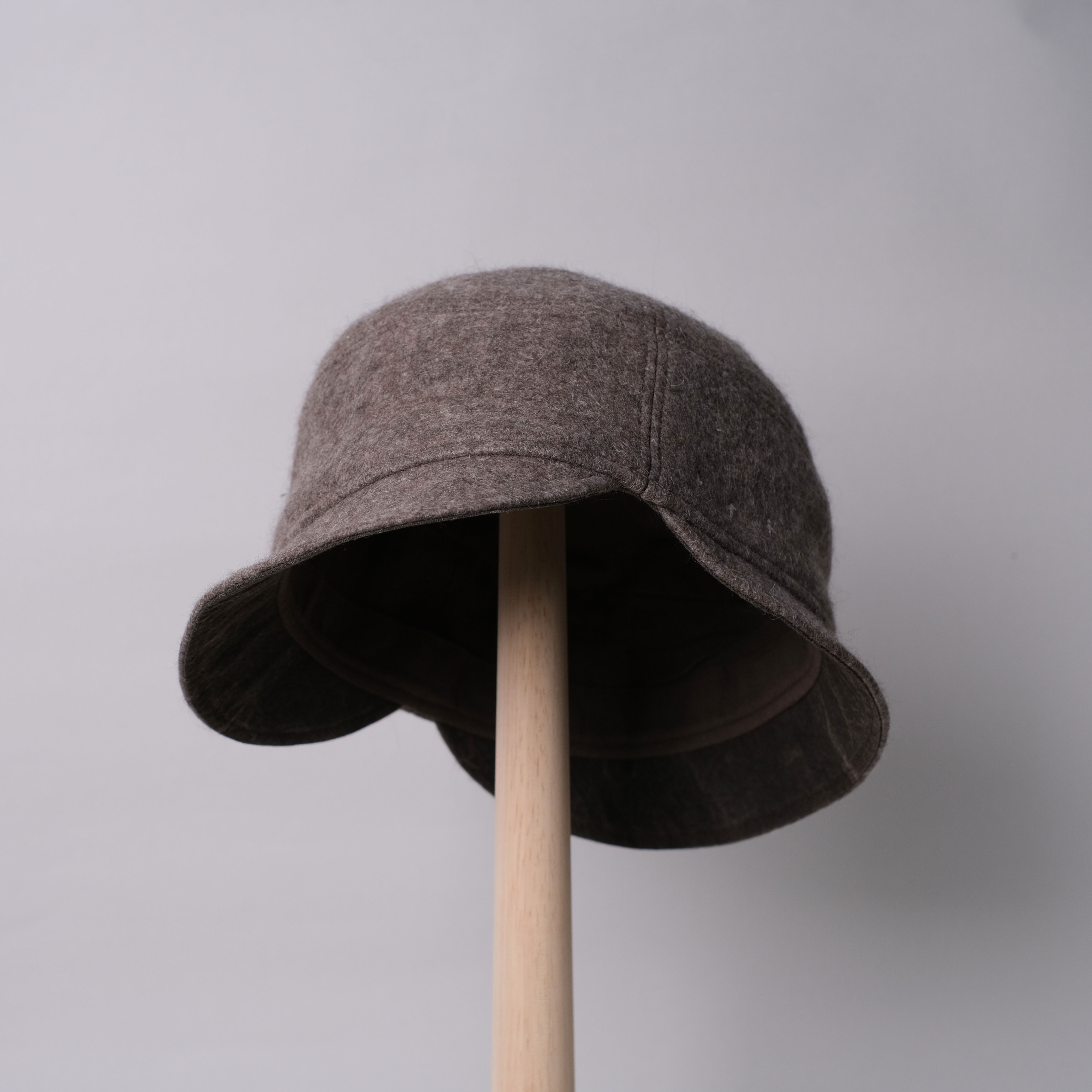 犛牛絨毛氈前後帽 - 灰色｜中國藏區