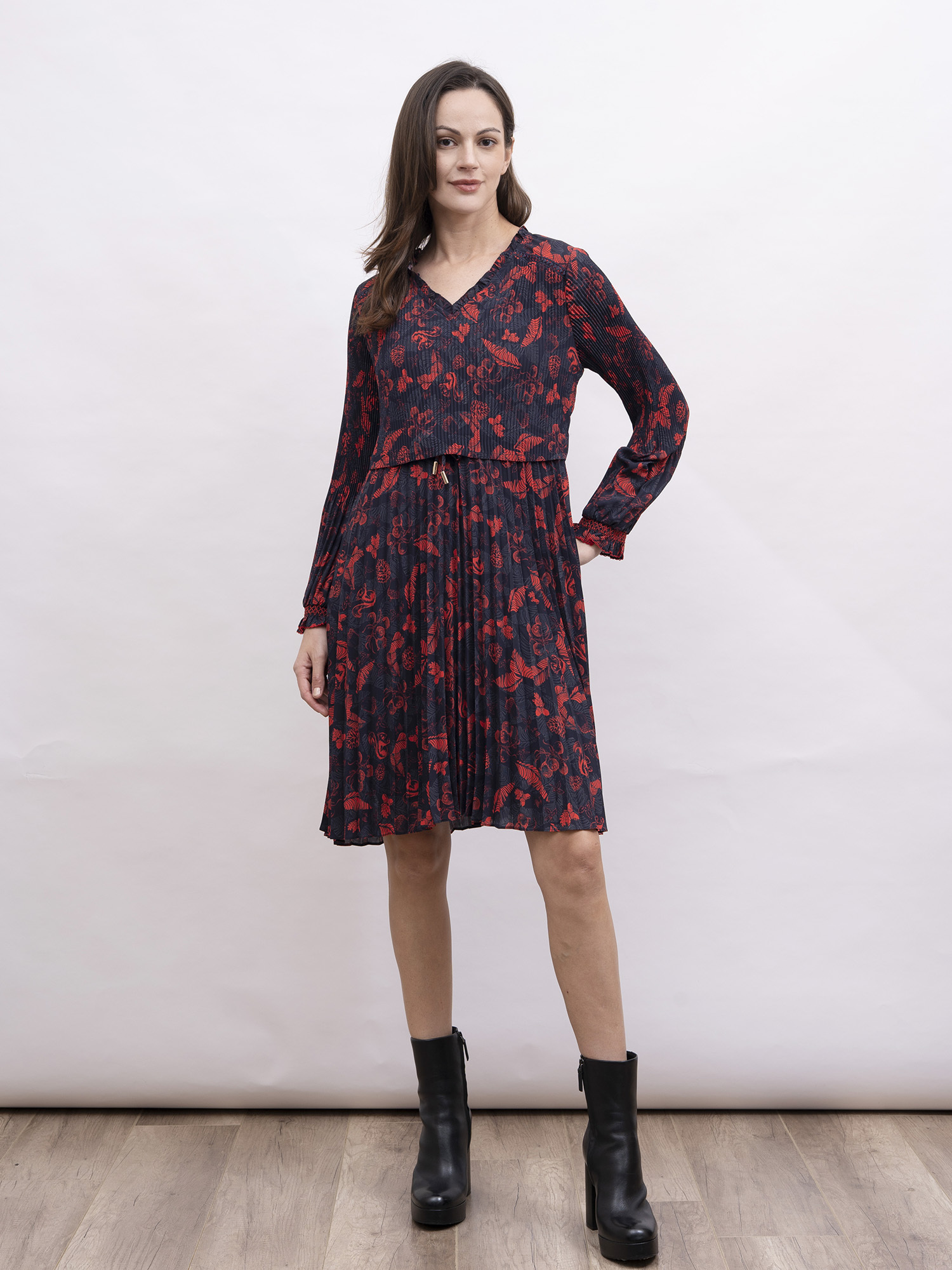 mi-tu 印花V領連身裙