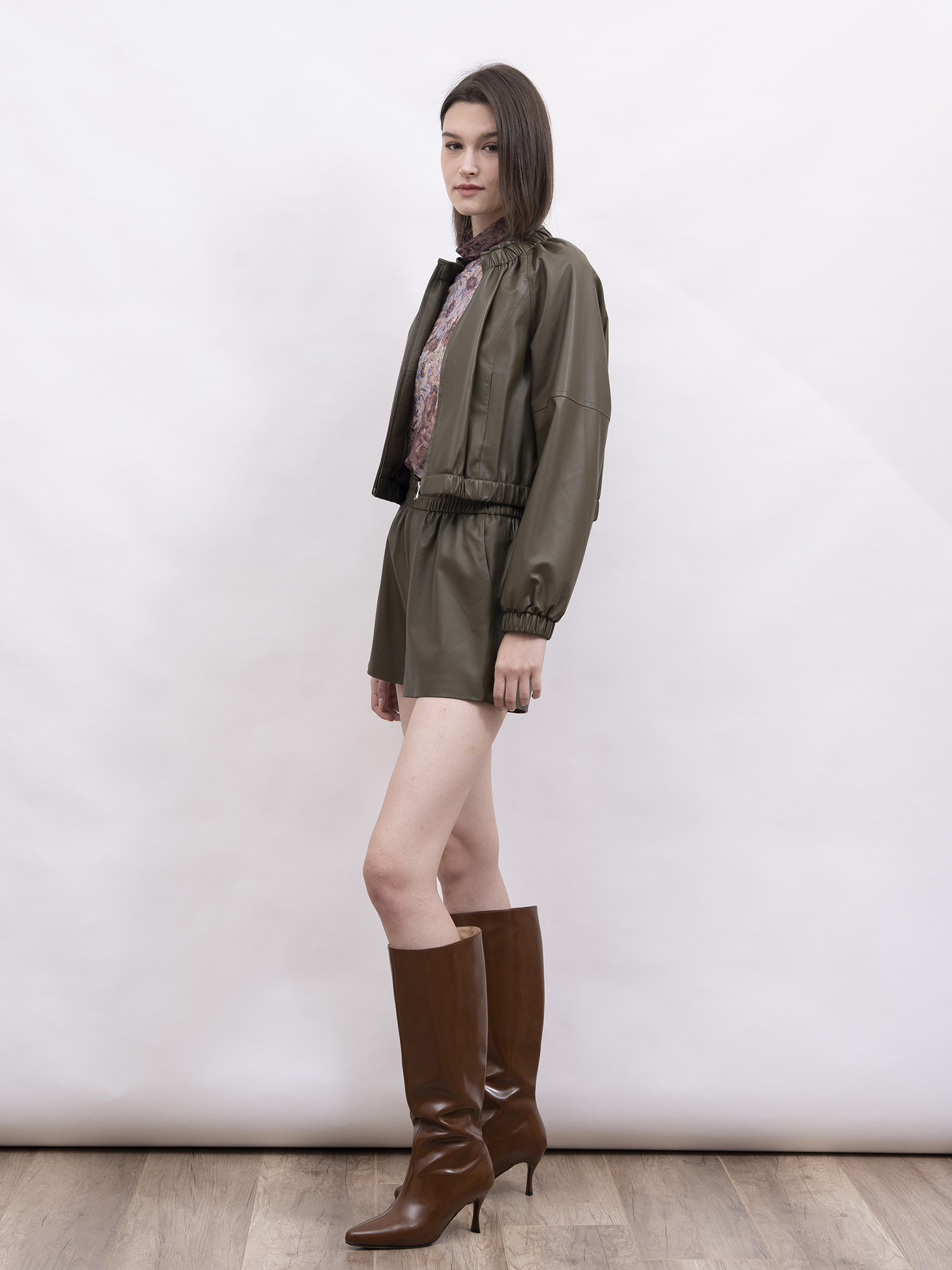 mi-tu 羊皮拉鏈短外套