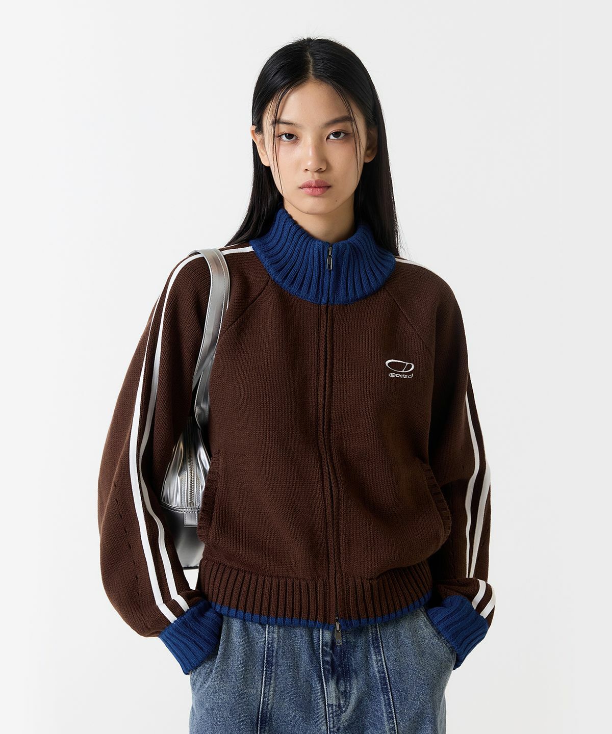 Odd. Studio SPORTY TRACK SEMI CROP KNIT ZIP-UP