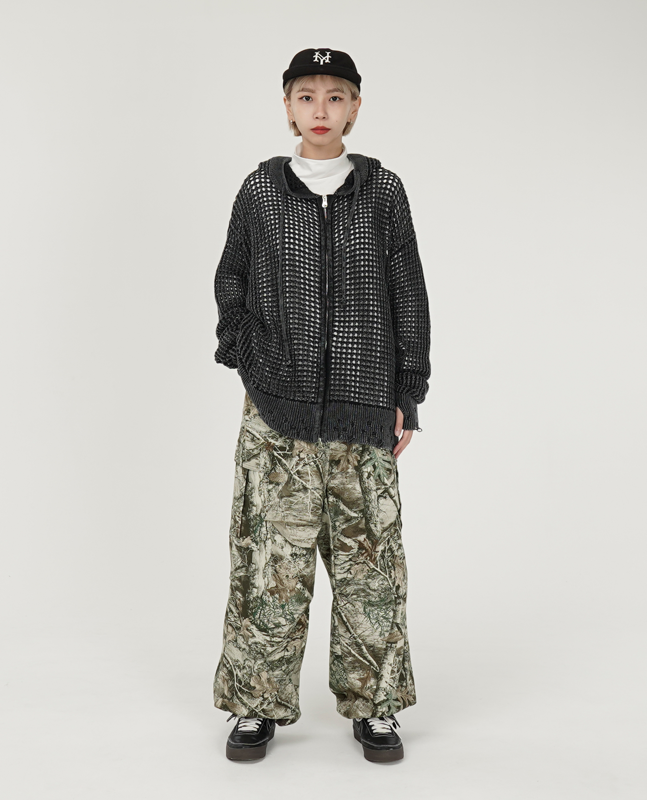 洞洞水洗拉鍊連帽外套