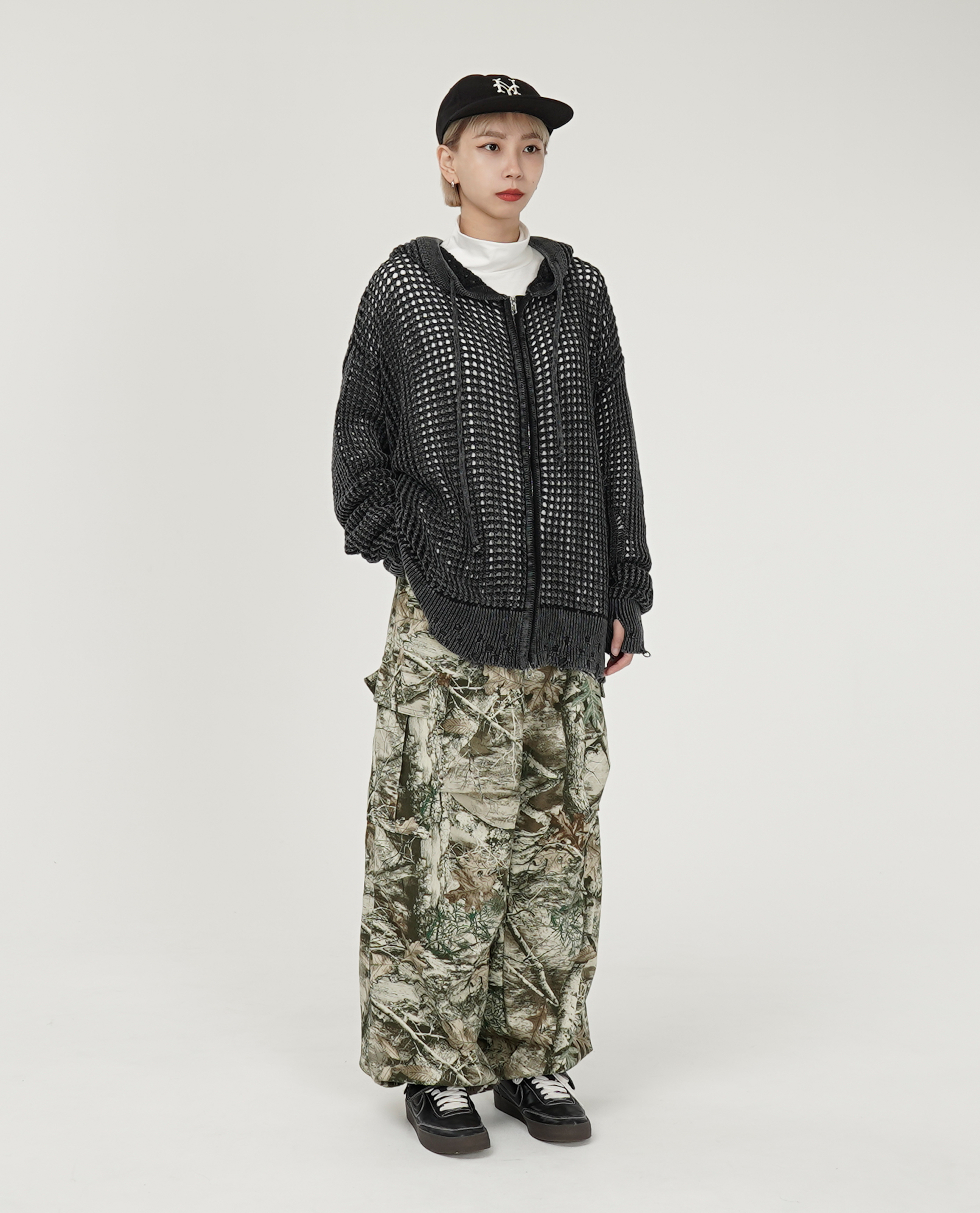 洞洞水洗拉鍊連帽外套