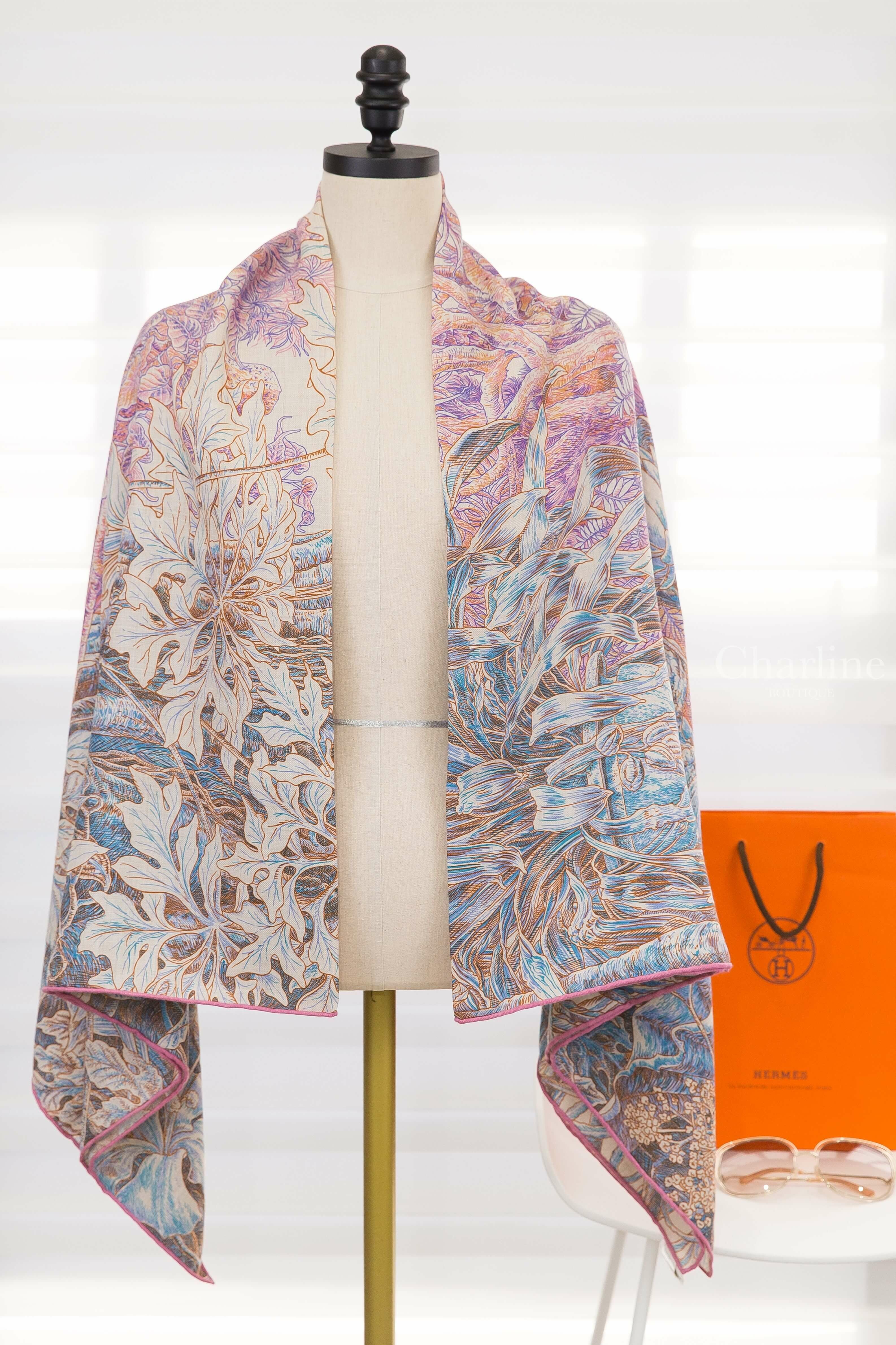 Hermès All'orto Botanico Di Palermo Shawl 140 玫瑰色/自然色/藍色花卉森林喀什米爾真絲披肩-Charline Boutique 精品代購