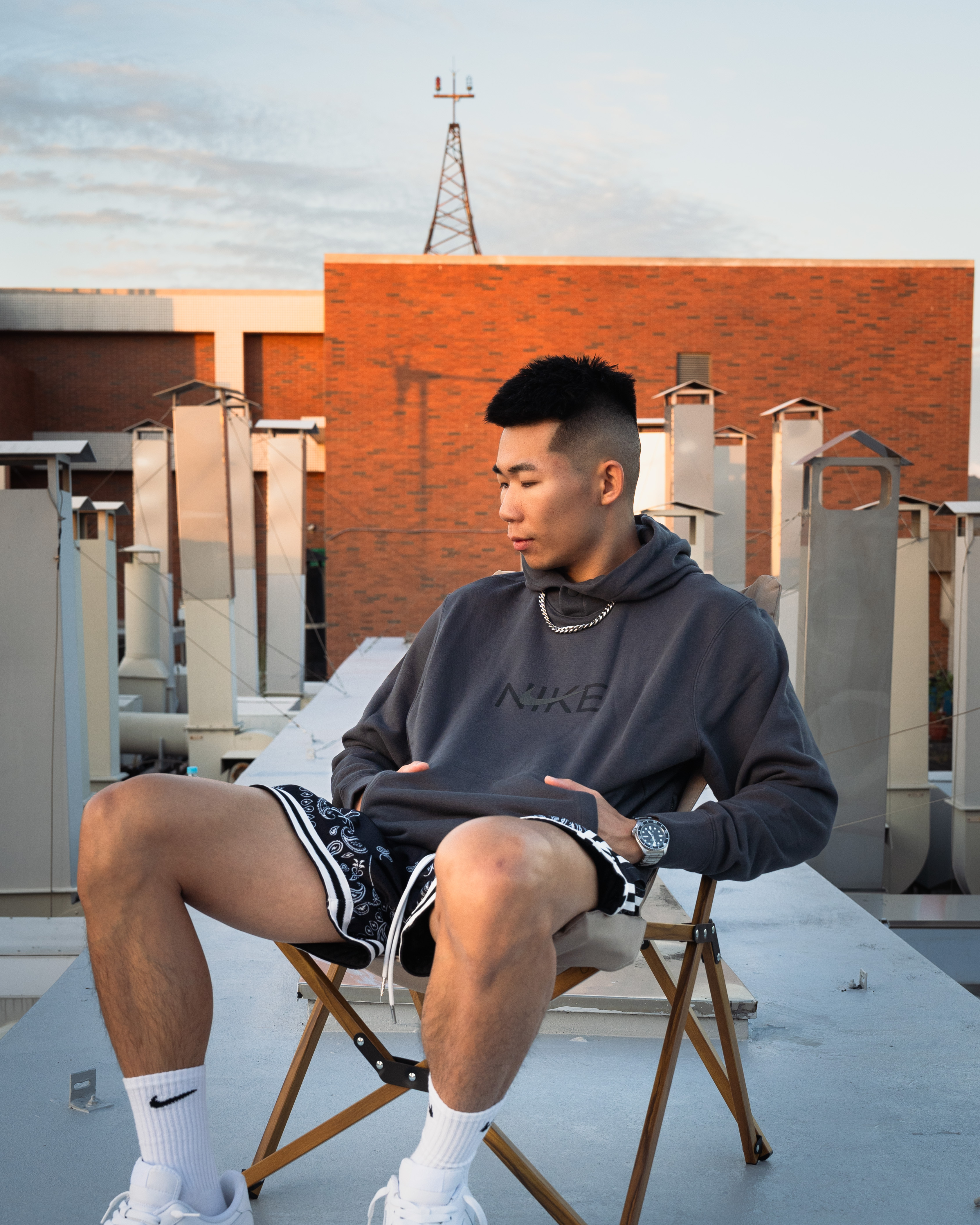 『個性十足 高級感拉滿 📌』Nike NSW Hoodie Logo 帽踢