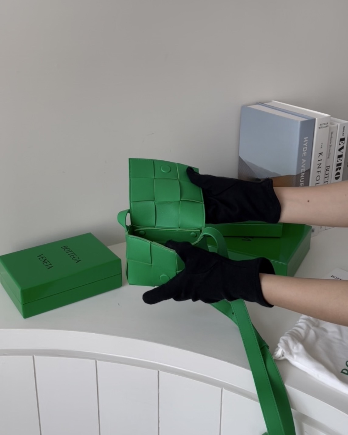 BV｜6格羊皮霧面迷你卡帶包 綠色