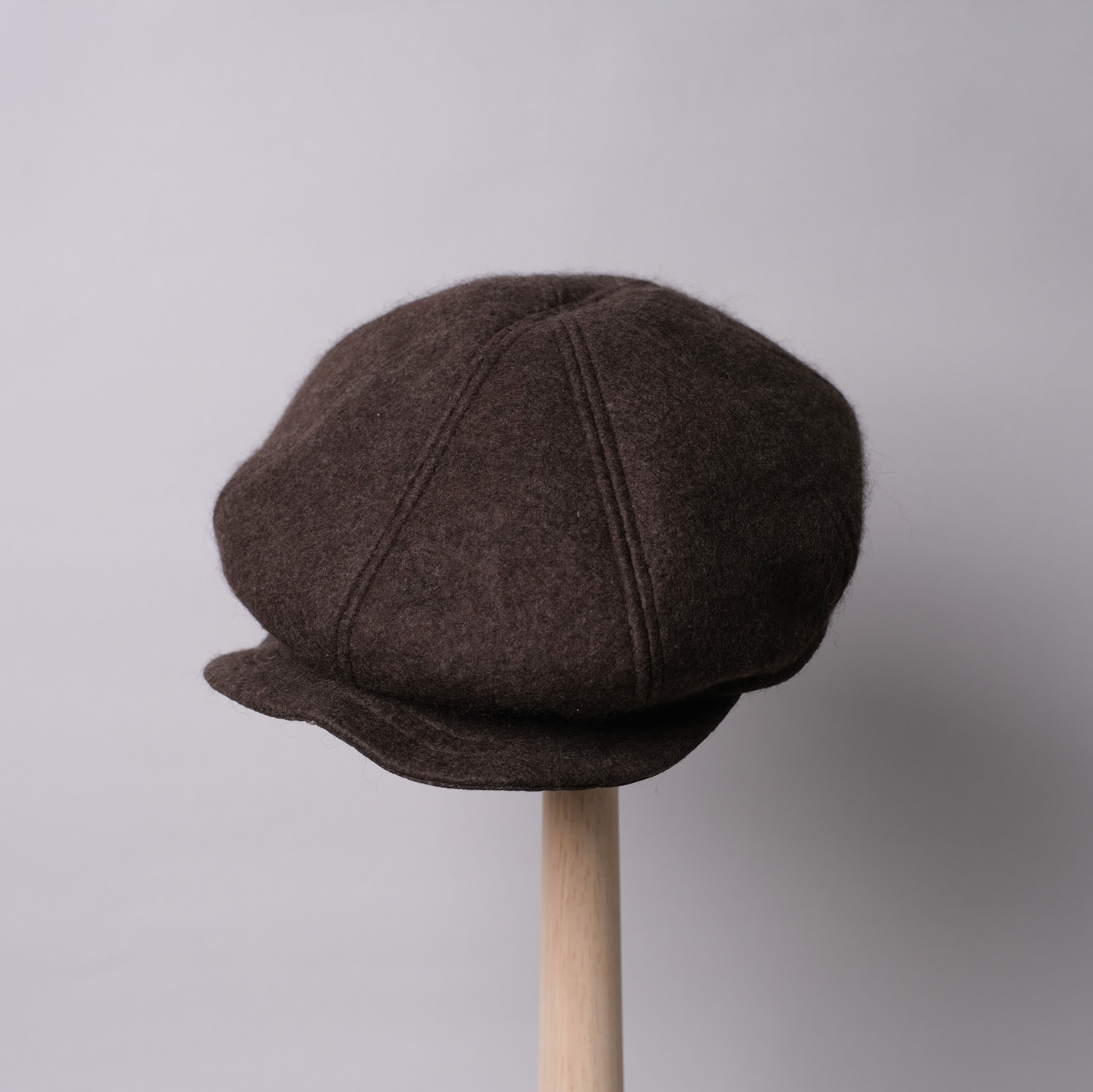 犛牛絨毛氈報童帽｜棕色（刺繡）｜中國藏區