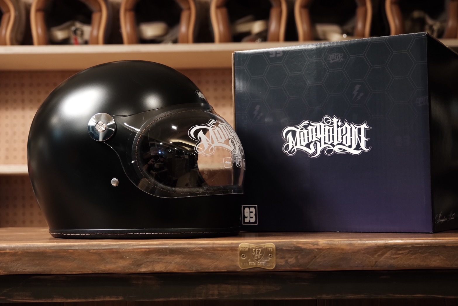 Mongolian 鎖鏡泡泡鏡樂高帽 皮革黑