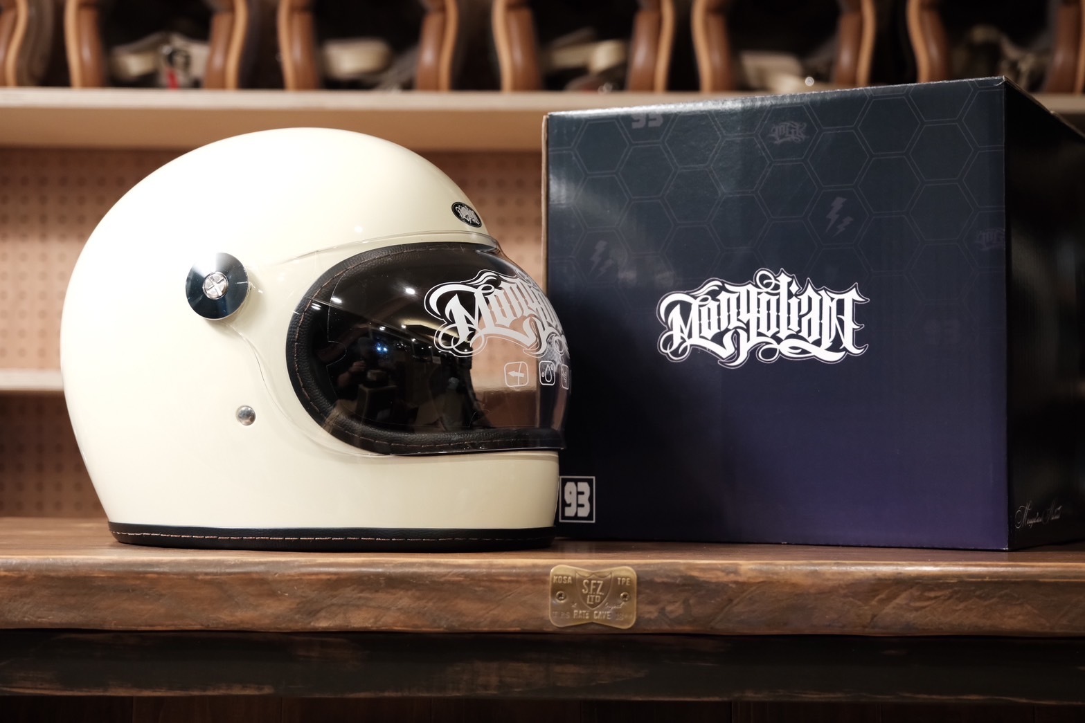 Mongolian 鎖鏡泡泡鏡樂高帽 米白