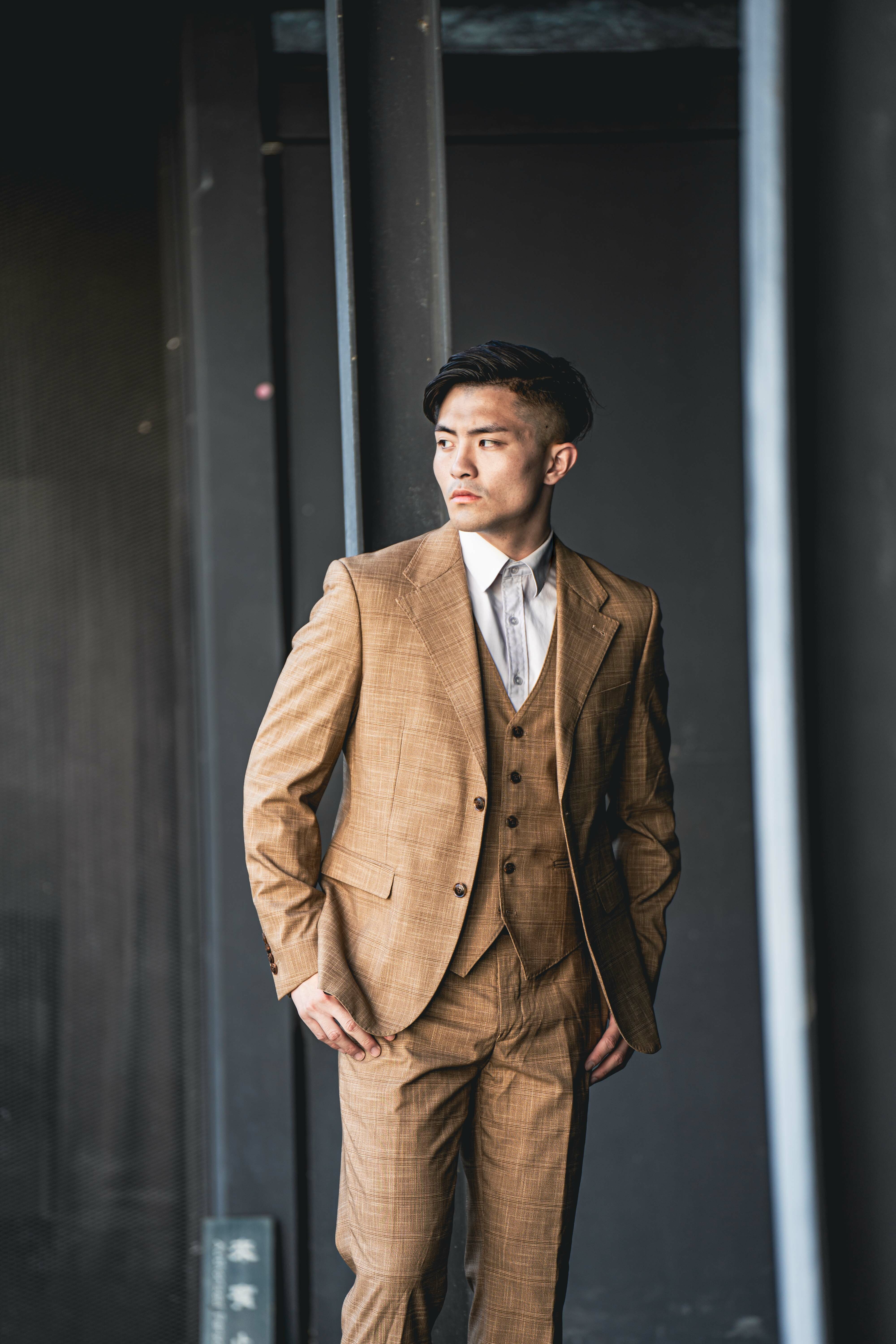 威爾斯格紋三件式單排扣西裝 871 卡其色