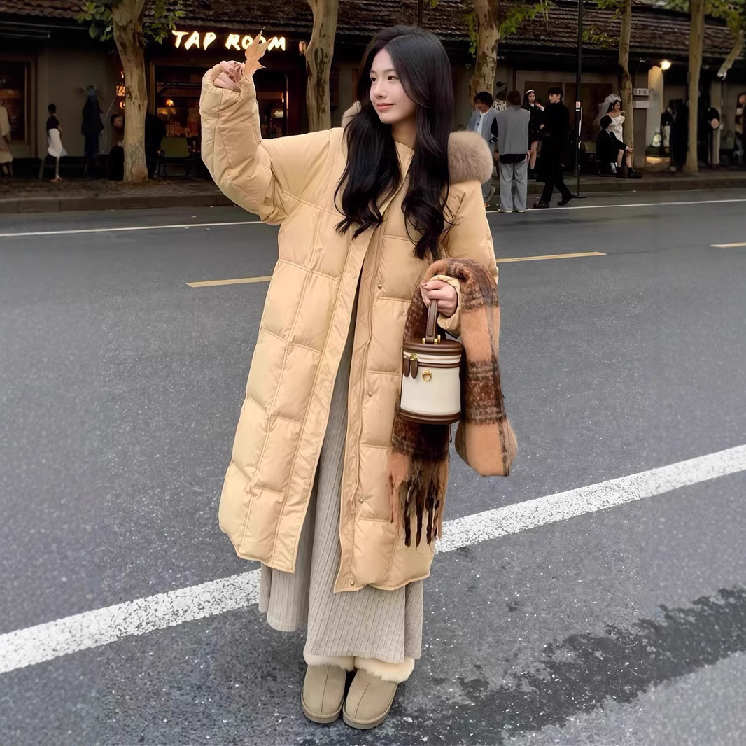 ᴷᴼᴿᴱᴬ 正韓🇰🇷<現貨>韓系狐狸毛帽沿長版羽絨大衣外套（三色）