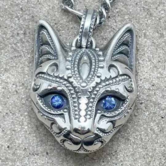 BIG BLACK MARIA (BBM) LA MOO CAT PENDANT TOP SAPPHIRE CHAIN - PRE ORDER ITEM (預訂中)