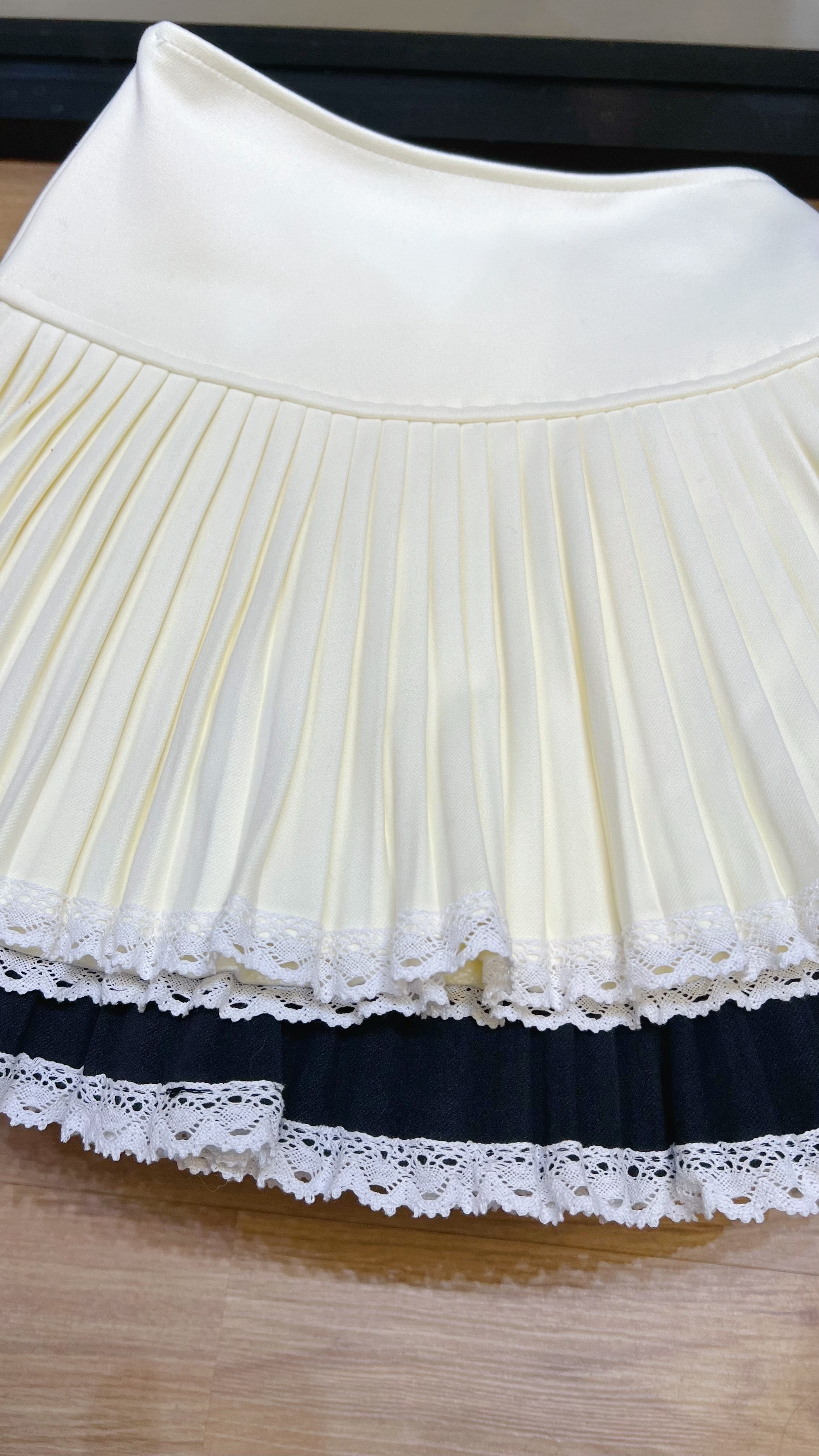 FANS DISCOUNT SKIRT PANTS