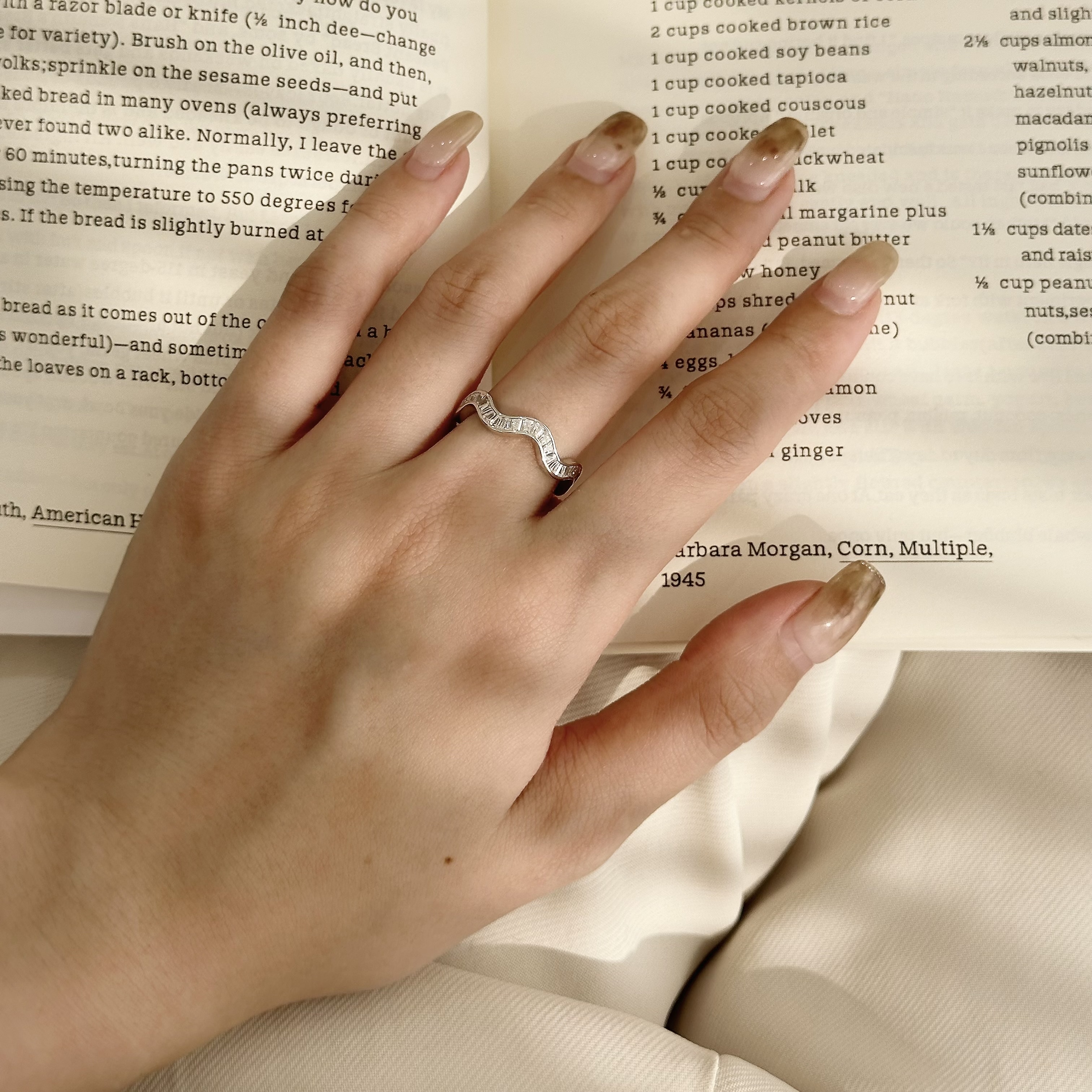 H43【輕奢】波浪鋯石純銀調整戒