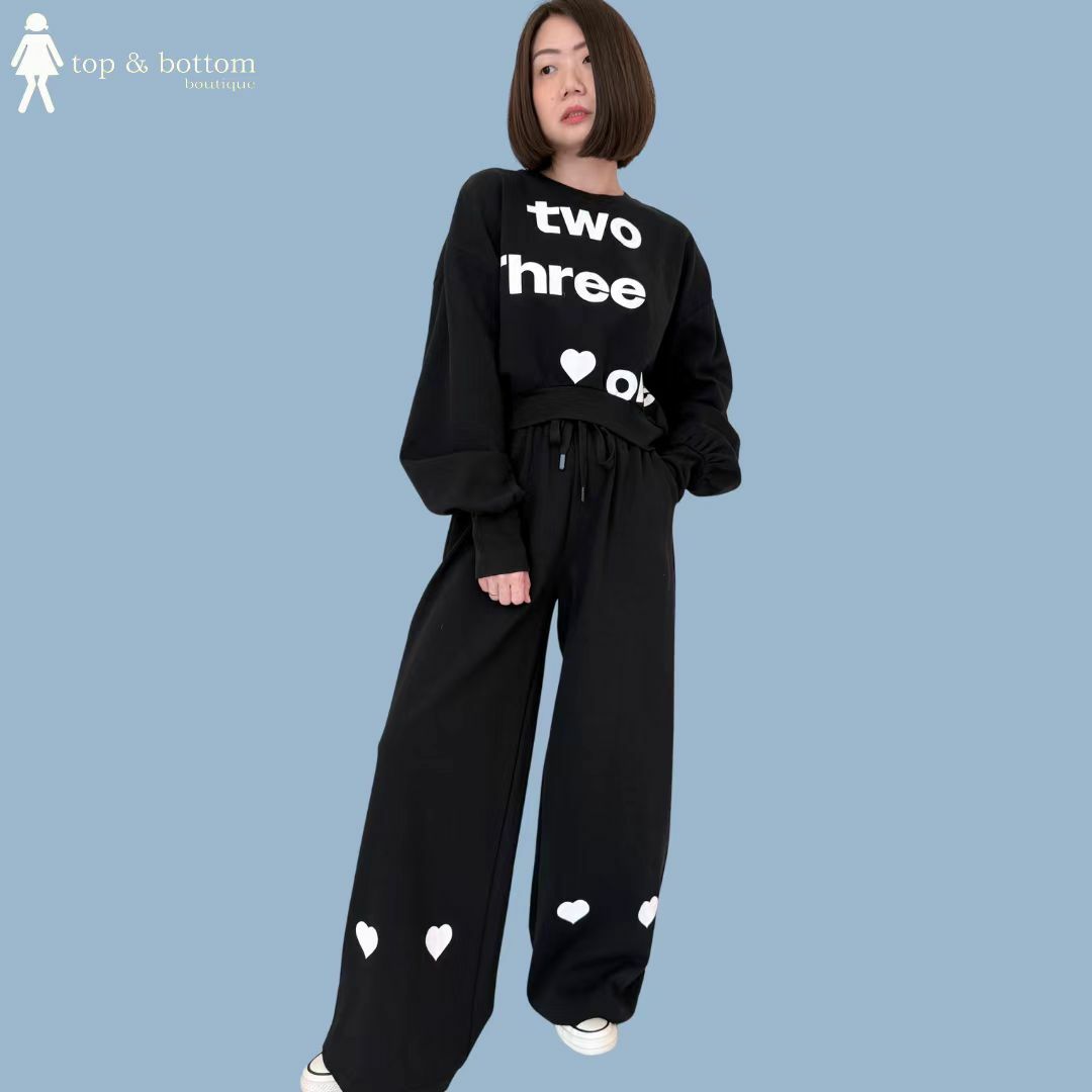 LONG SLEEVE PRINTED CROP SWEATER