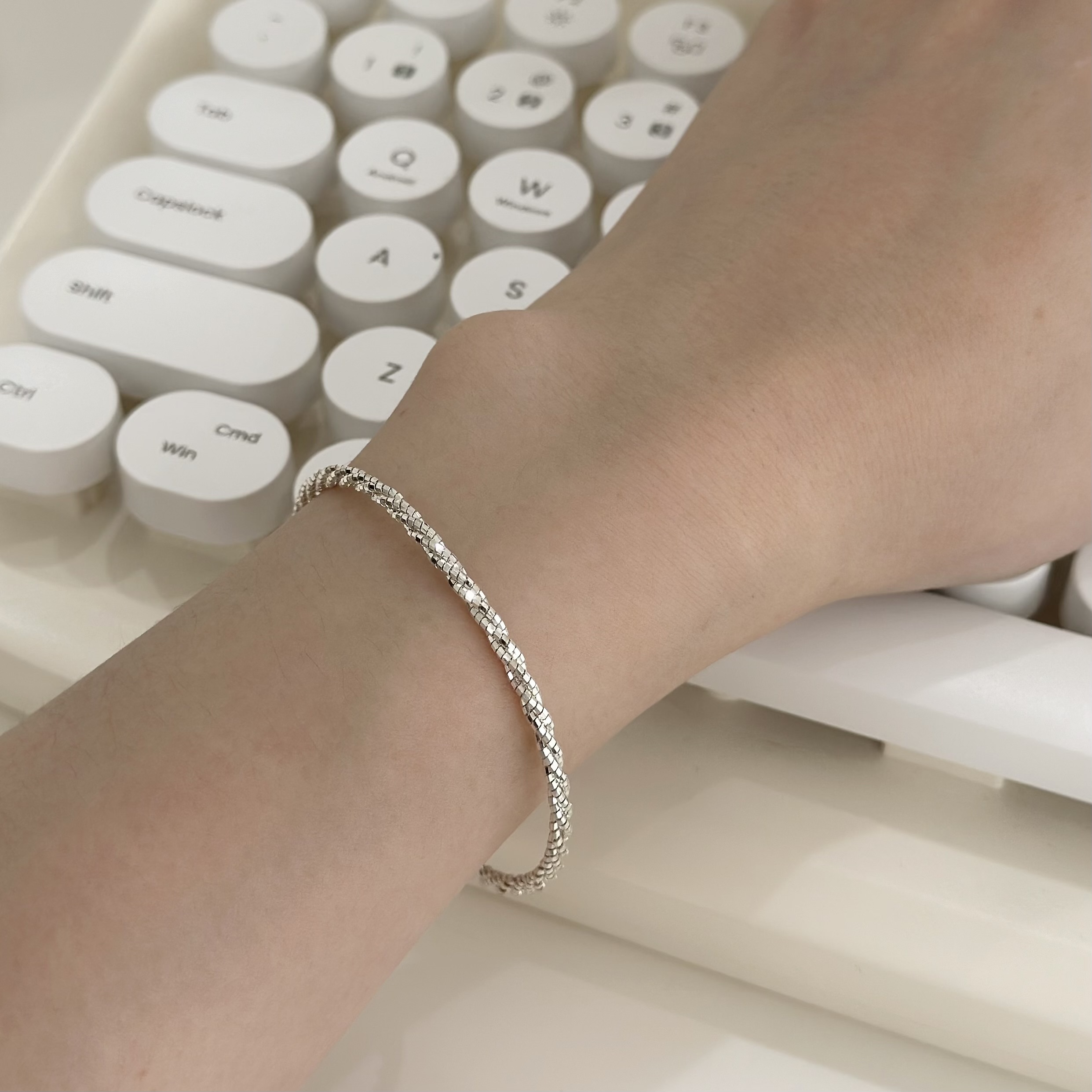 N04兩線扭結純銀軟線手環