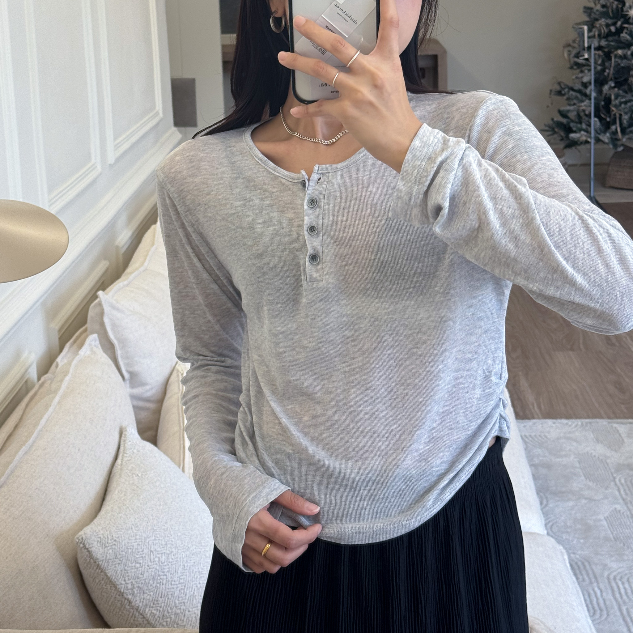 《自訂款》天天穿的雙側小抓皺舒適衫(淺冷灰)