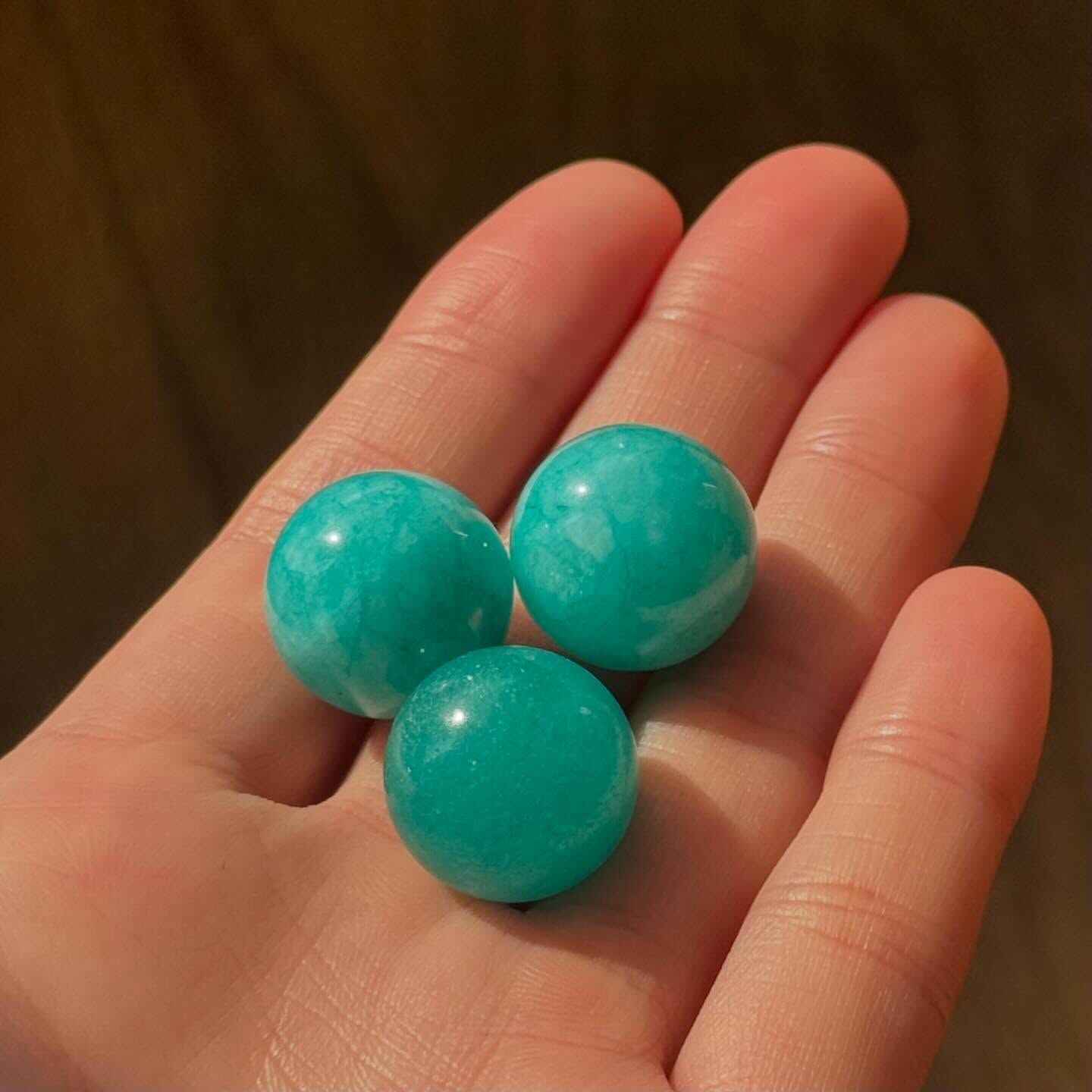 [原石] 天河石（有染色）水晶小球