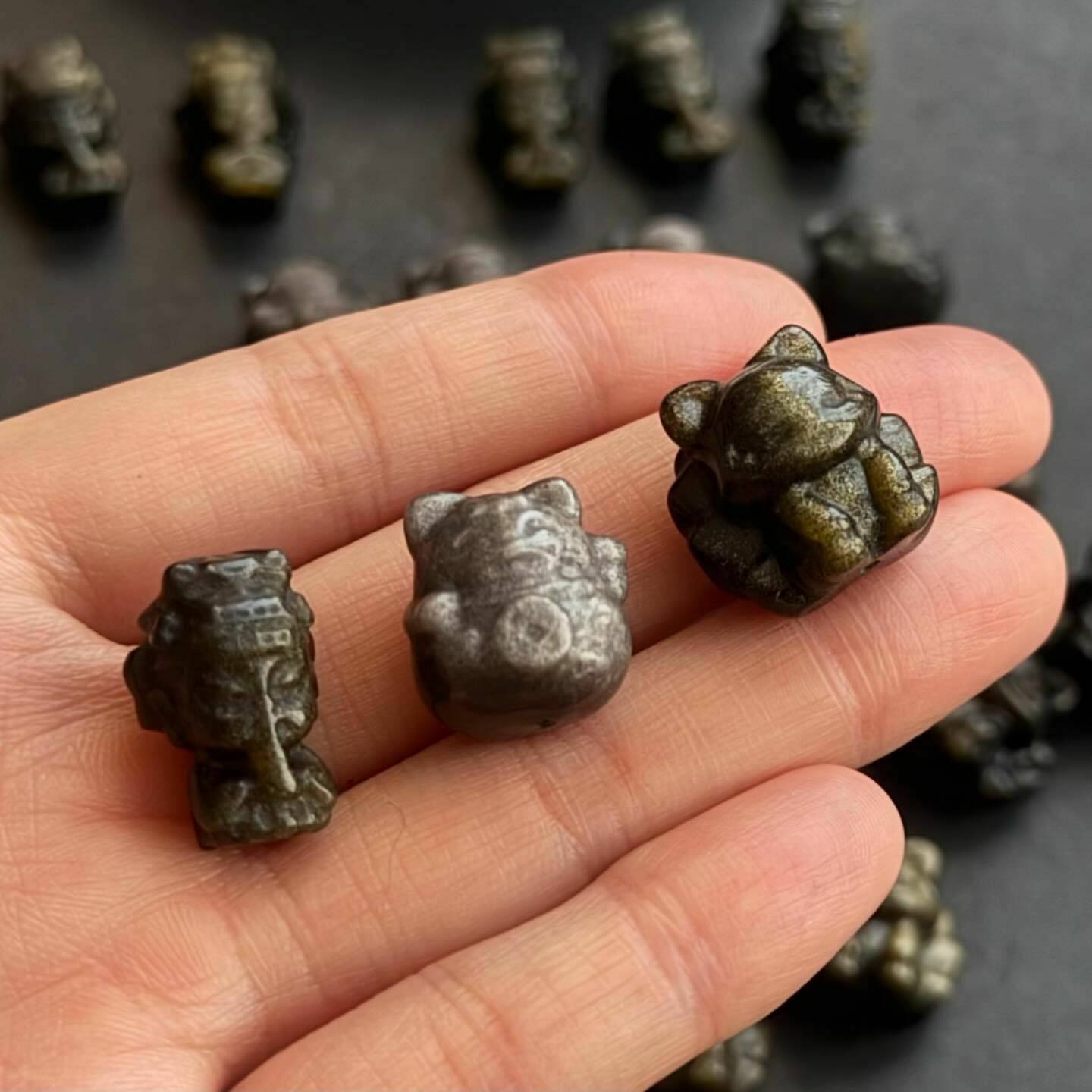 [原石] 金曜石、銀曜石 串珠配件 媽祖、招財貓、九尾狐