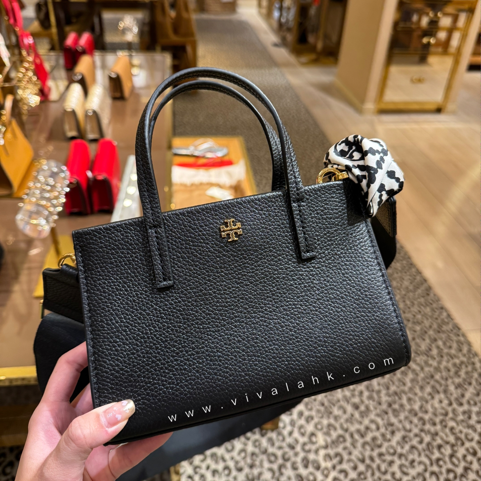 CRIME HEARTS ブラックビキニ 収納袋付き Tory Burch - Blake Mini Tote (160637)
