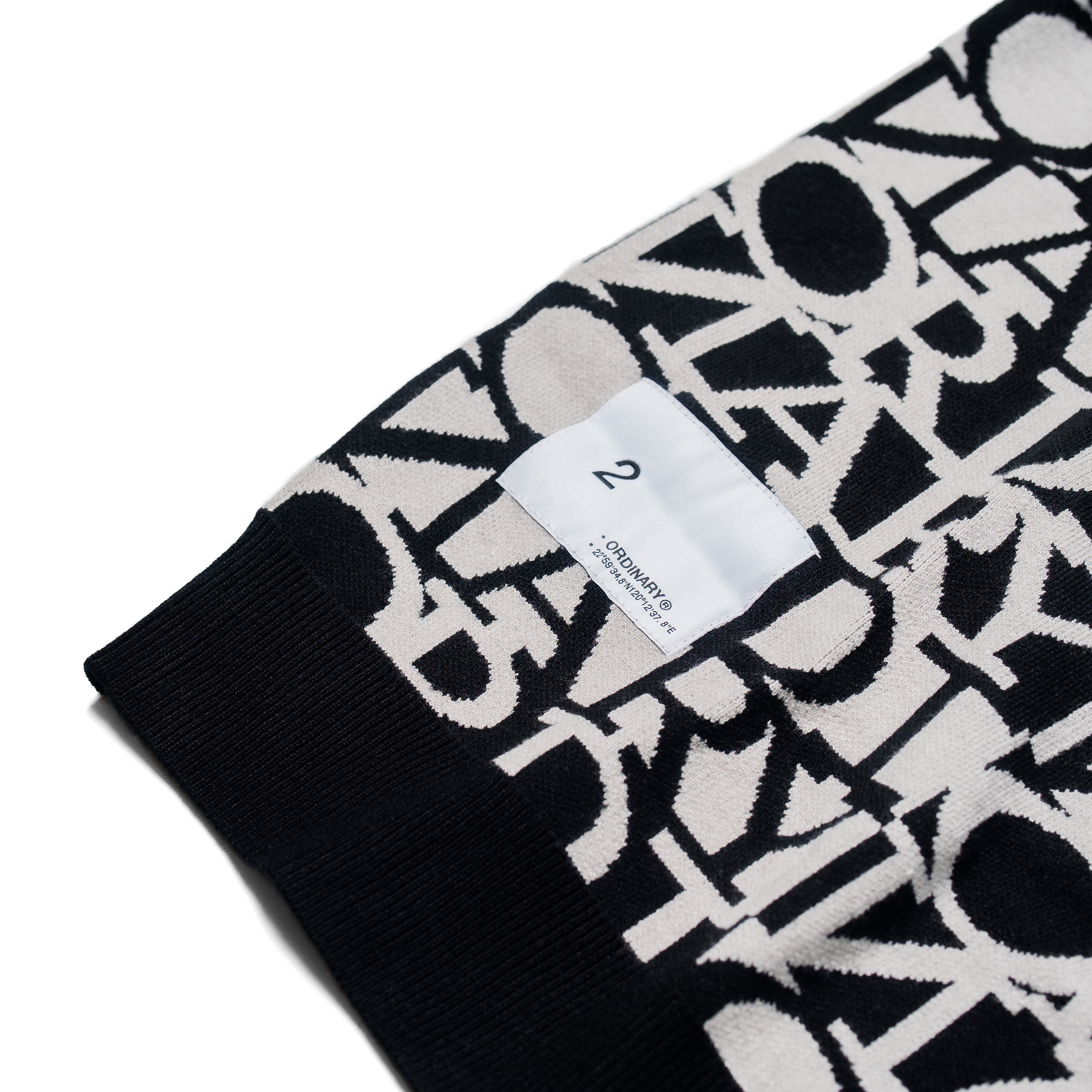 Ordinary 棋盤格文字排列毛衣