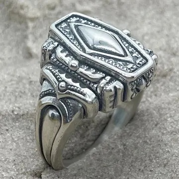 BIG BLACK MARIA (BBM) FUTURE ANTIQUE RING SILVER 925 - PRE ORDER ITEM (預訂中)