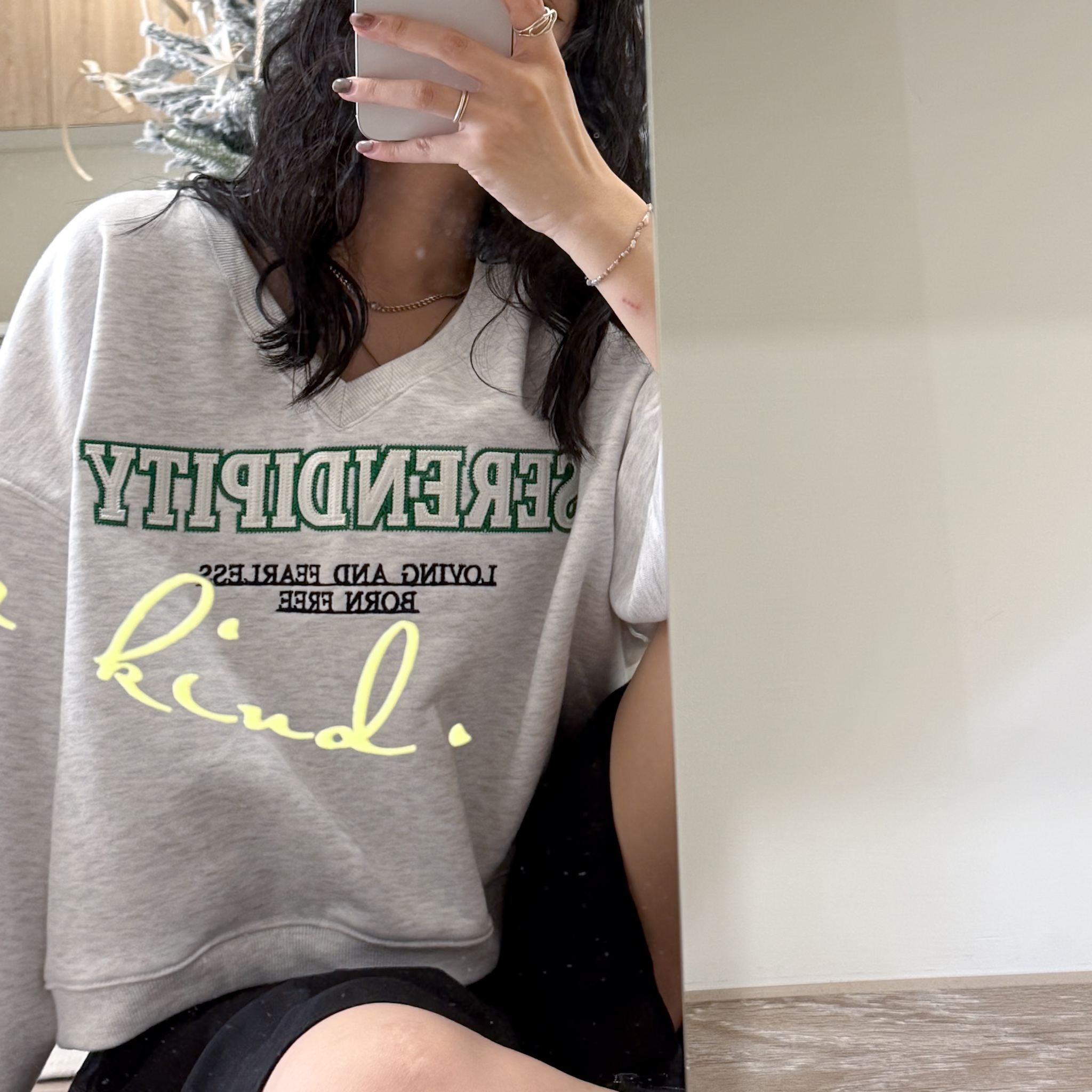 《自訂款》V領微繭型大學T(燕麥灰)