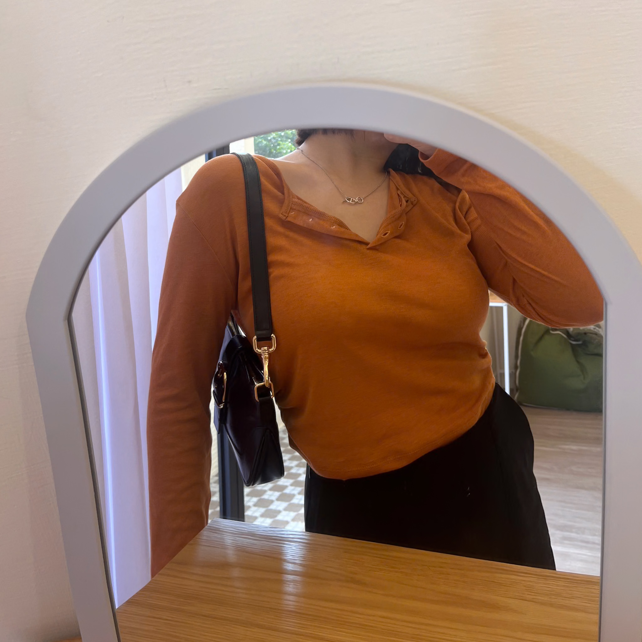 《自訂款》天天穿的雙側小抓皺舒適衫(楓橘)