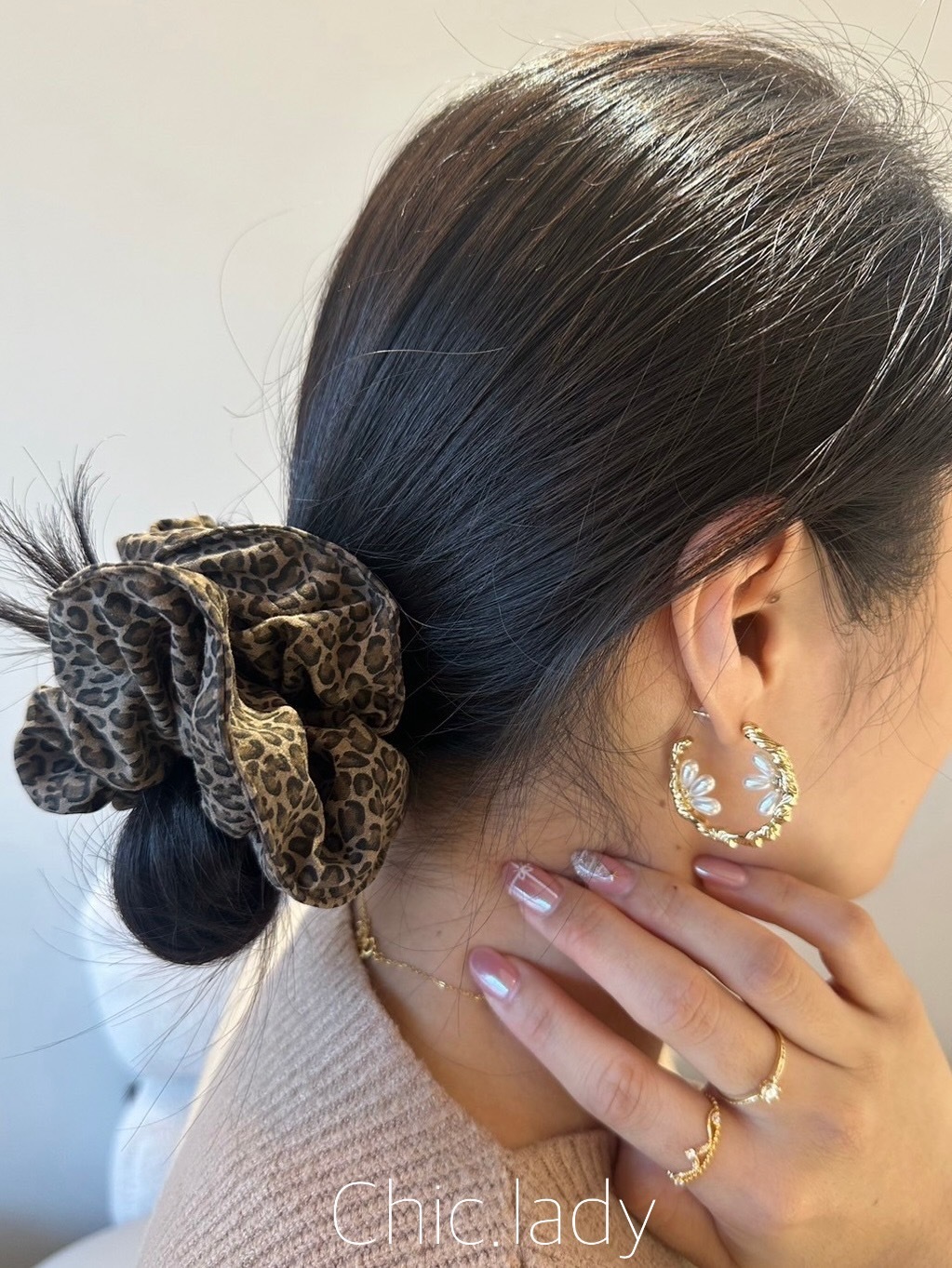 花豹女孩豹紋髮圈