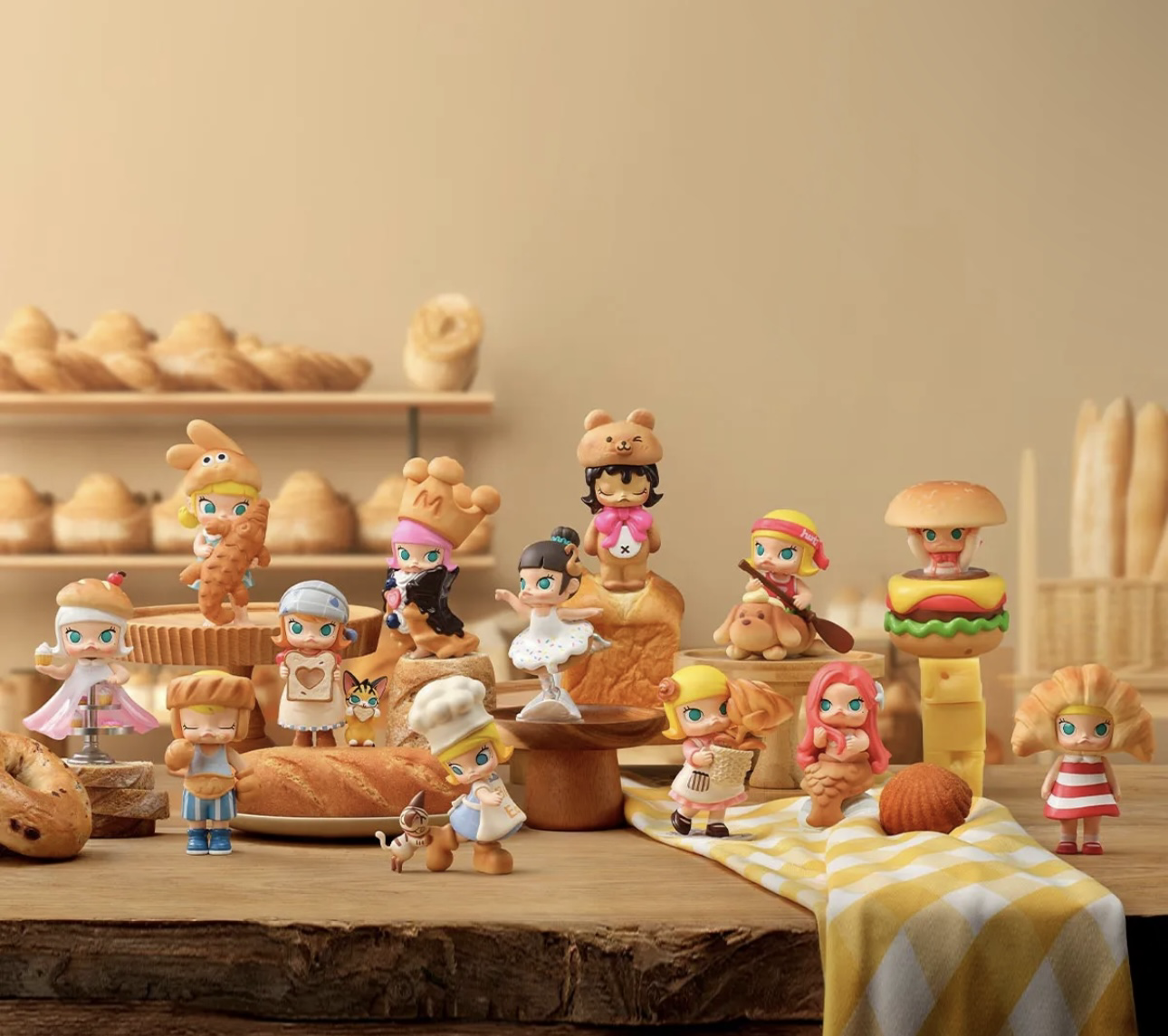 🎏預訂🎏MOLLY Carb-Lover Series Figures