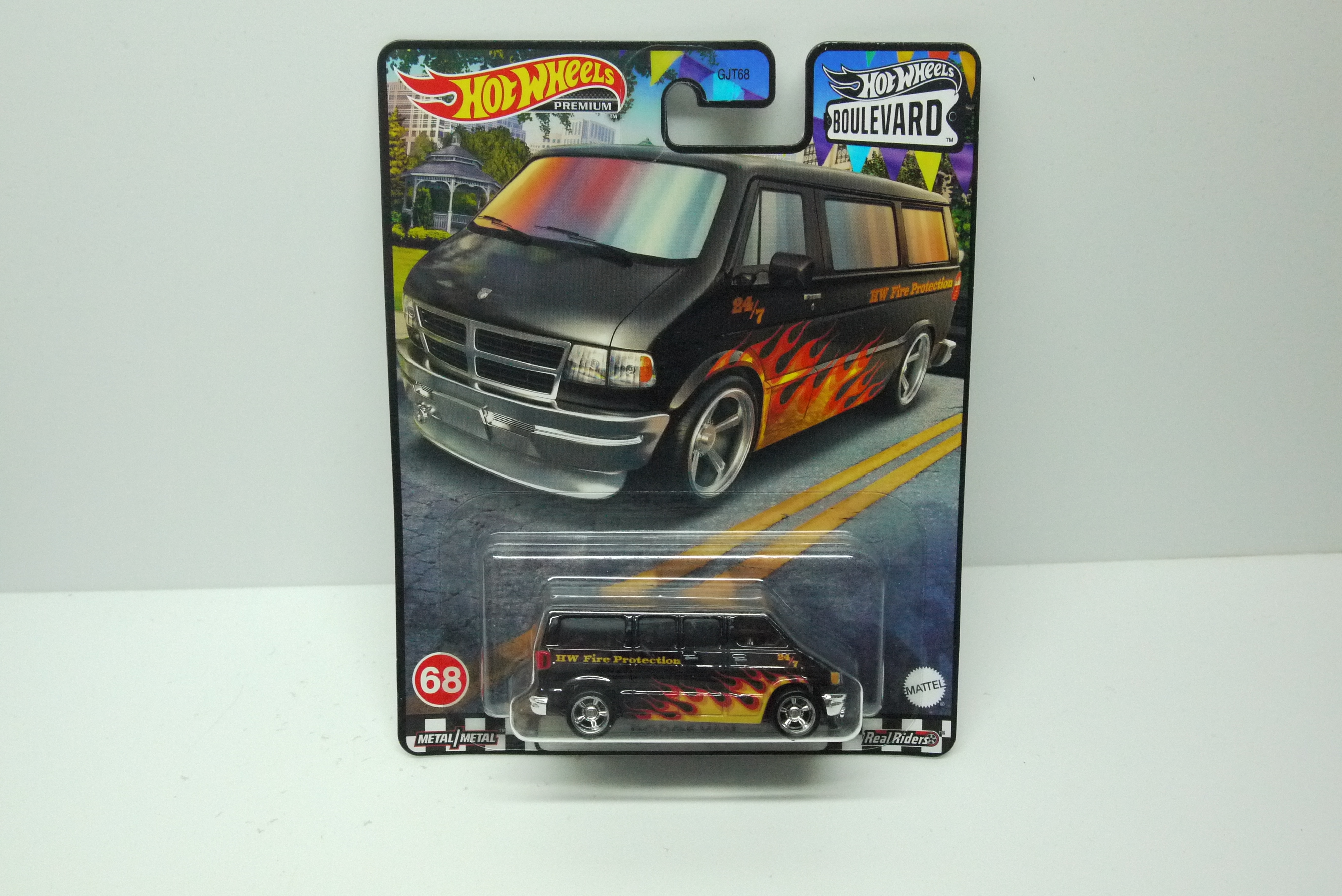 HOT WHEELS BOUVELARD DODGE VAN