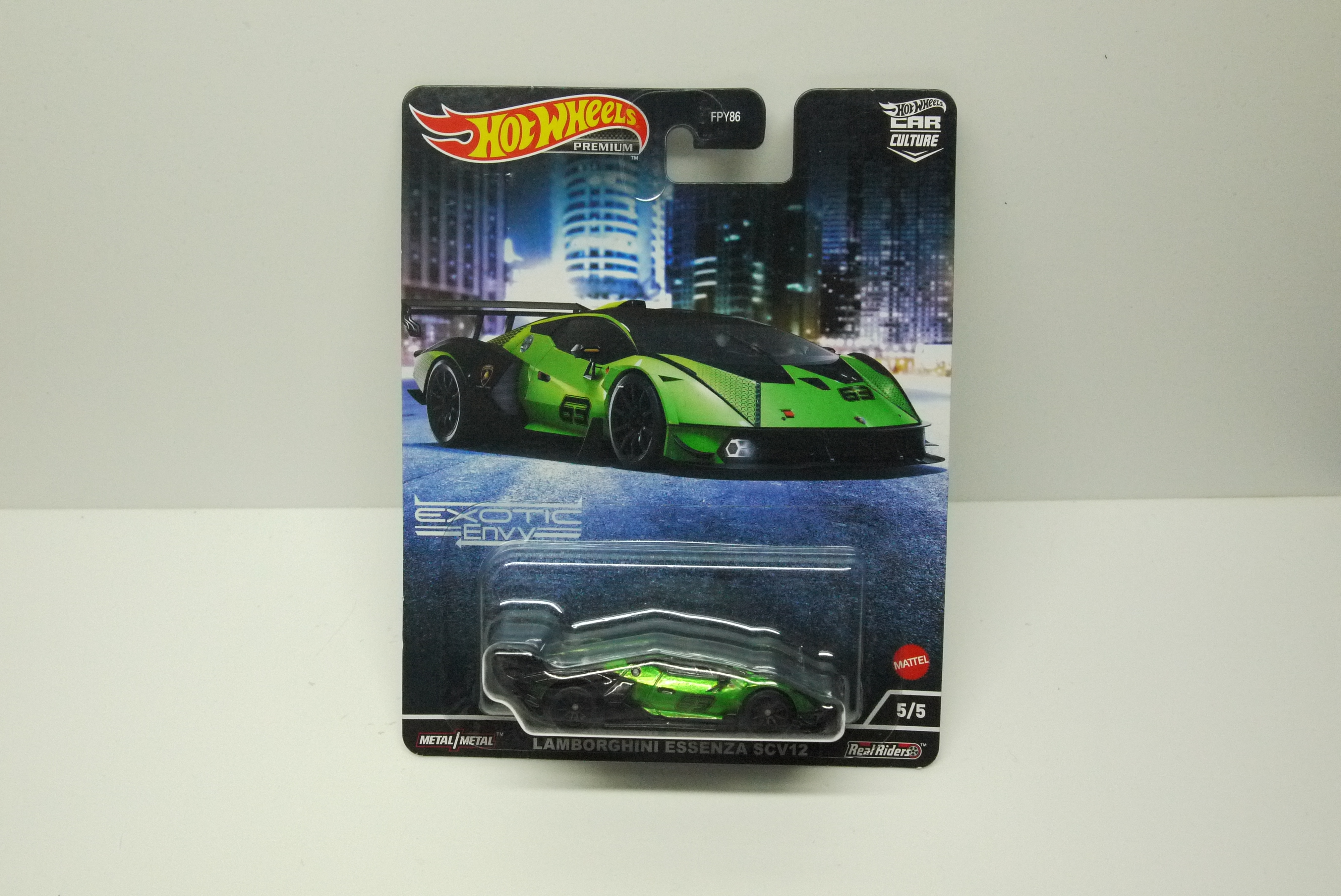 HOT WHEELS CAR CULTURE LAMBORGHINI ESSENZA SCV12