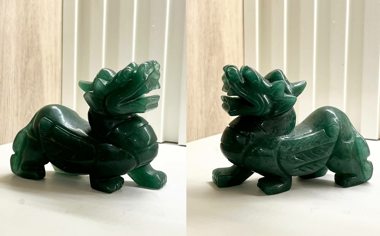 [S] GEMZ & CO QLHA AVENTURINE PIXIU IN A PAIR DISPLAY, V238 (V238)