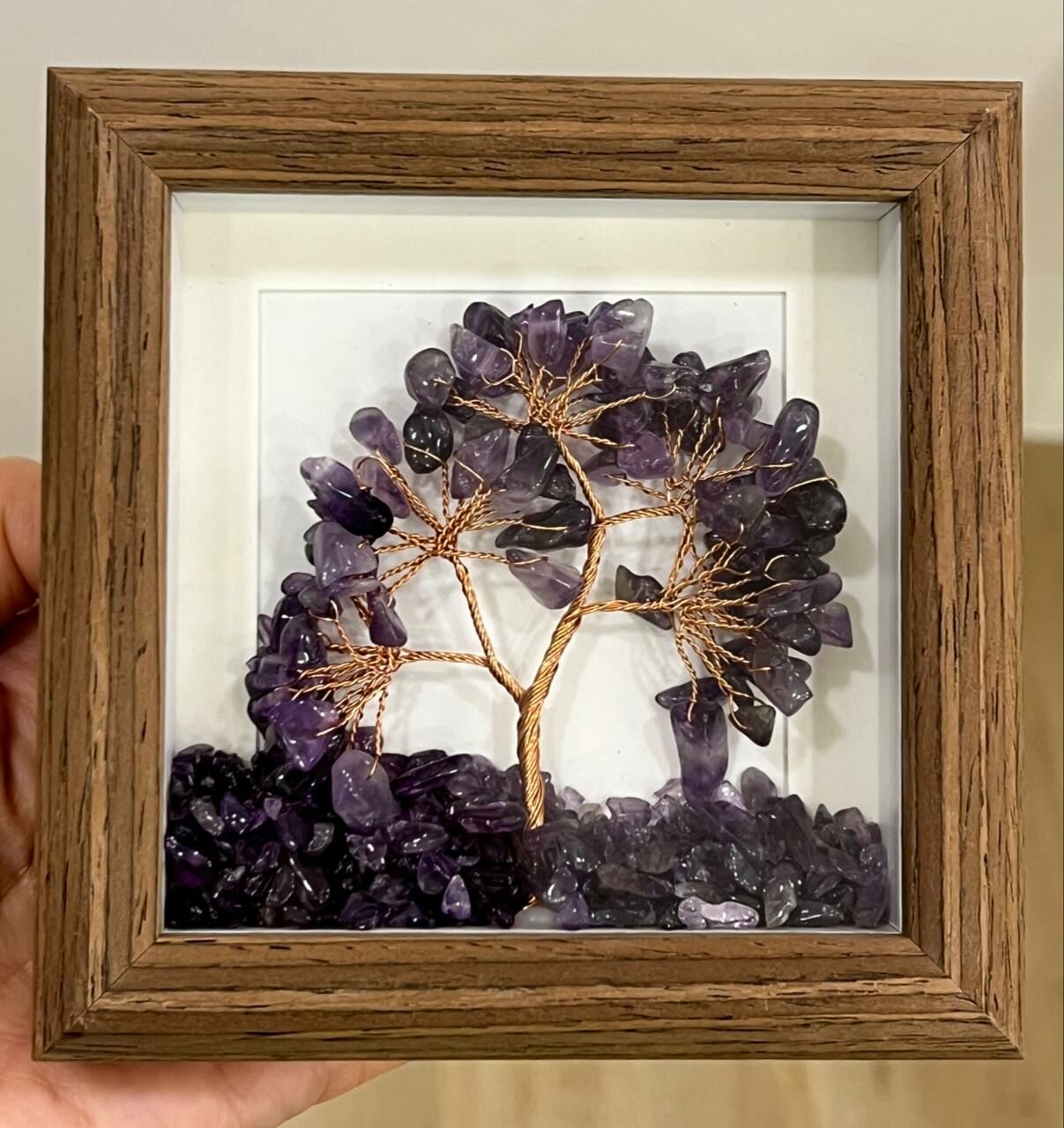 [S] GEMZ & CO HLCT AMETHYST TREE WITH AMETHYST LOOSE QUARTZ IN A FRAME, W225 (W225)